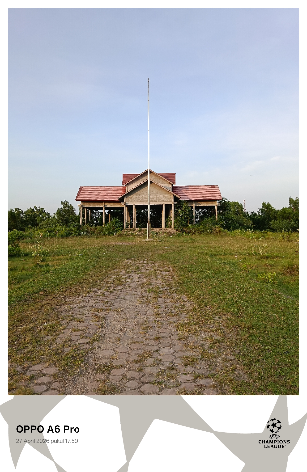 Daily life scenes captured in Lhokseumawe: abandoned building, futsal game