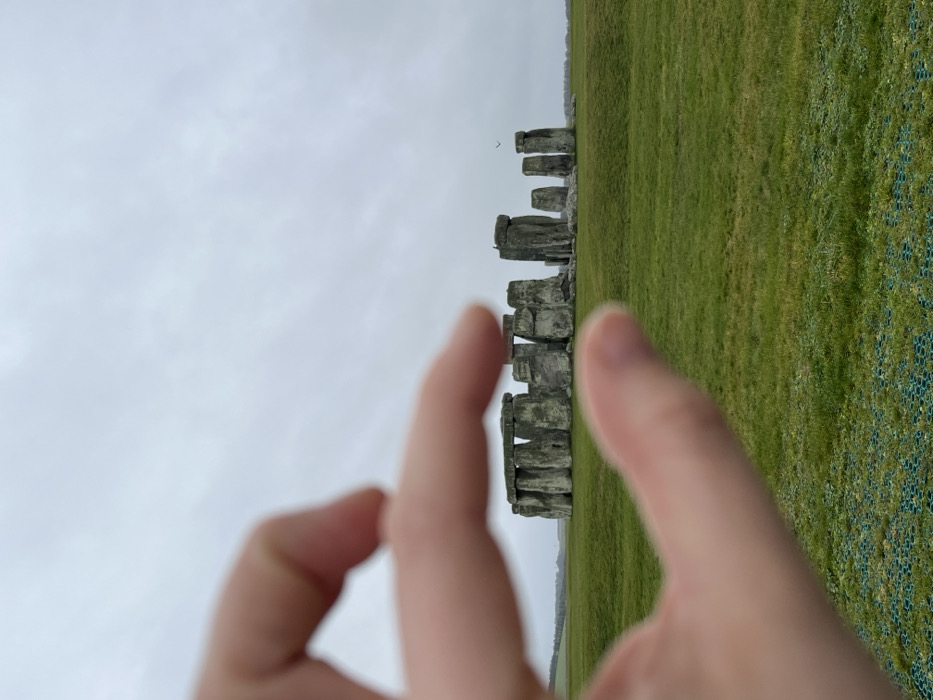 Tourist captures forced perspective photo at Stonehenge