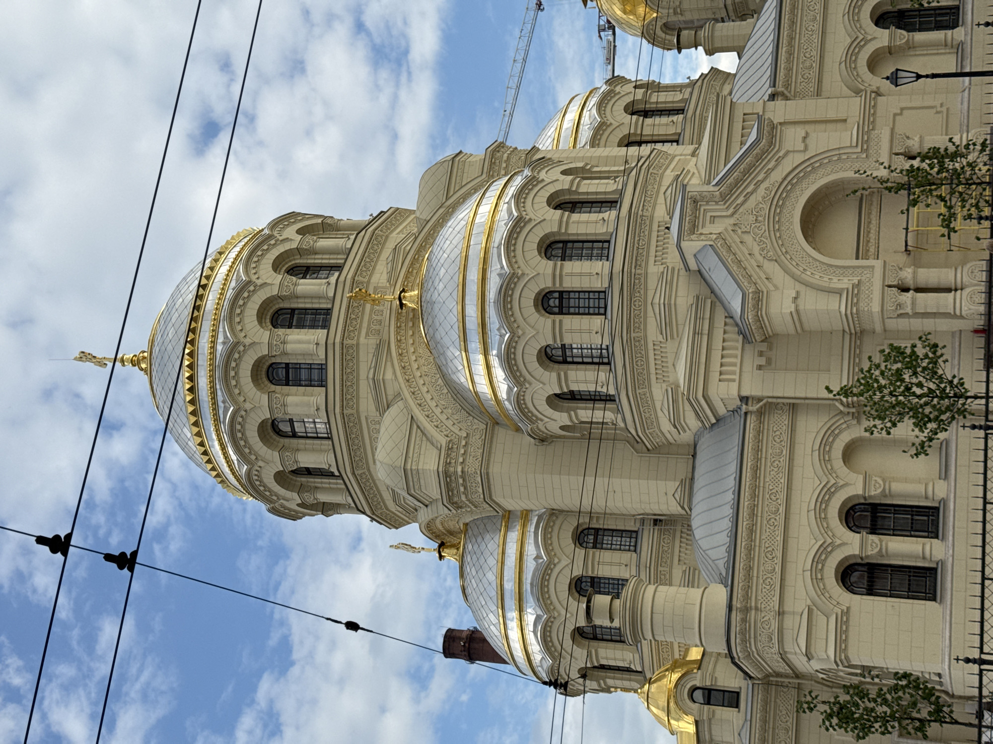 Witness documents Saint Petersburg landmarks and construction sites