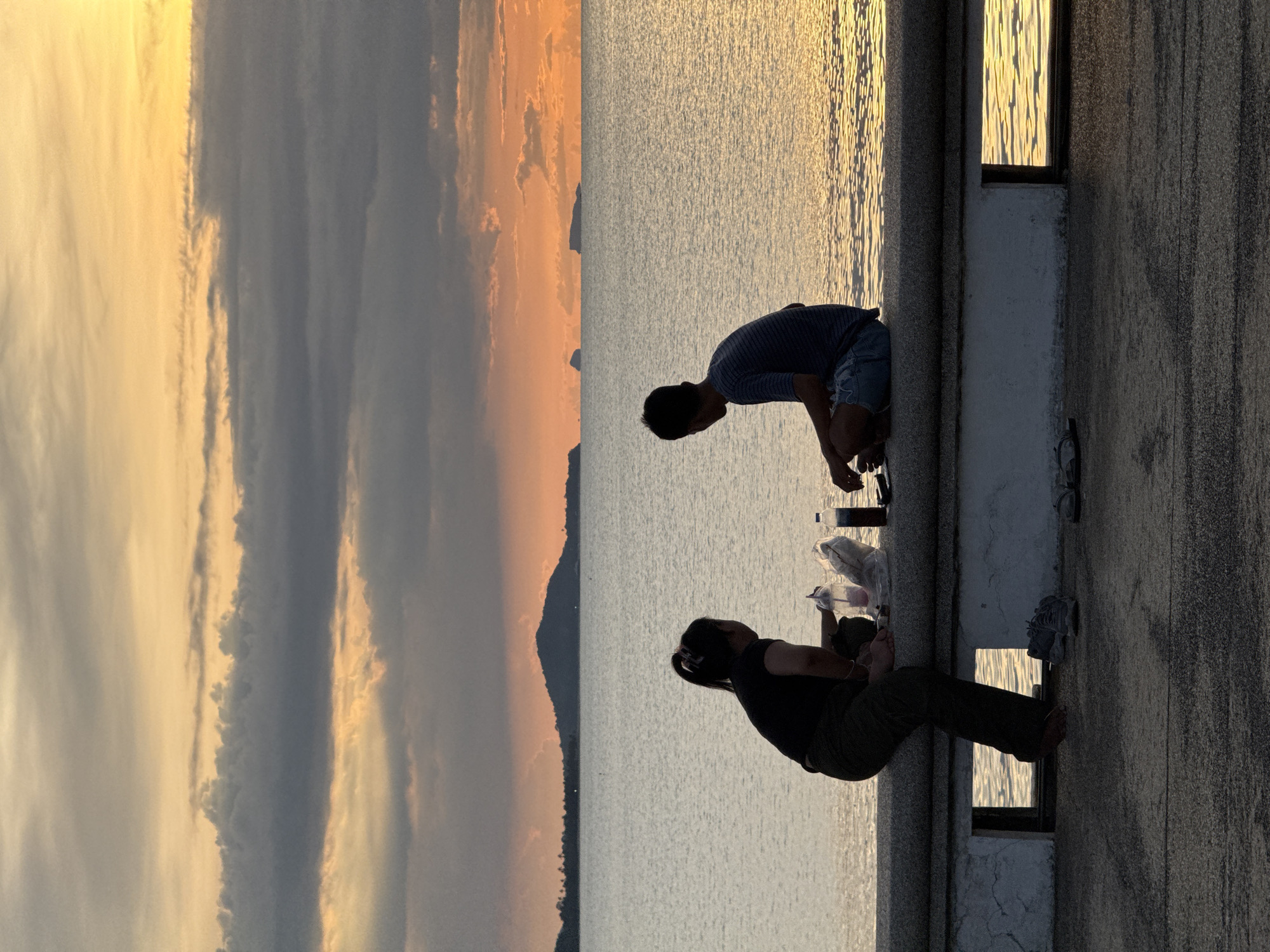 Thai coastal life: fishing boats, temples, and rooftop scenes