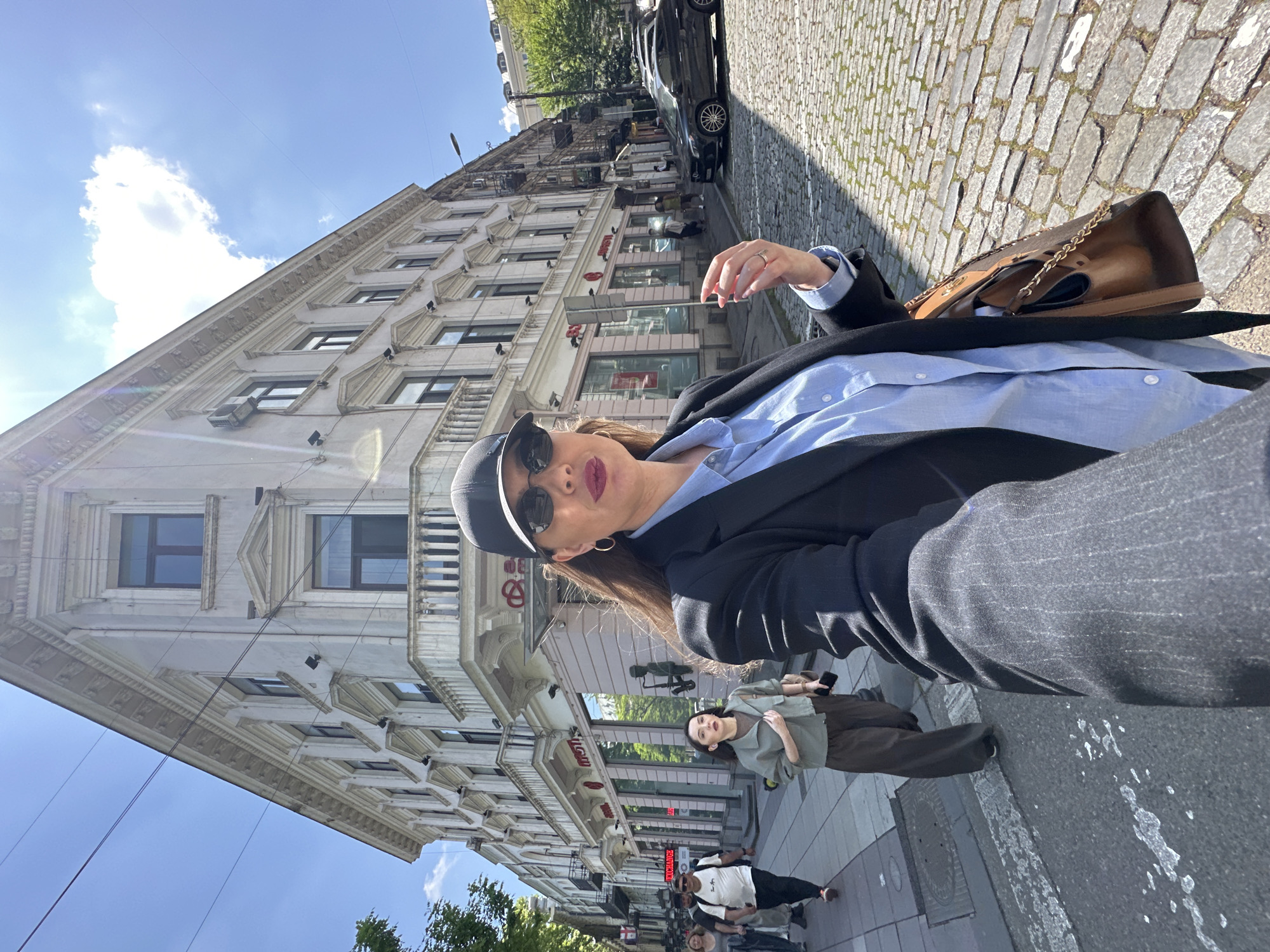 Morning street life documented across Tbilisi in 8-minute window