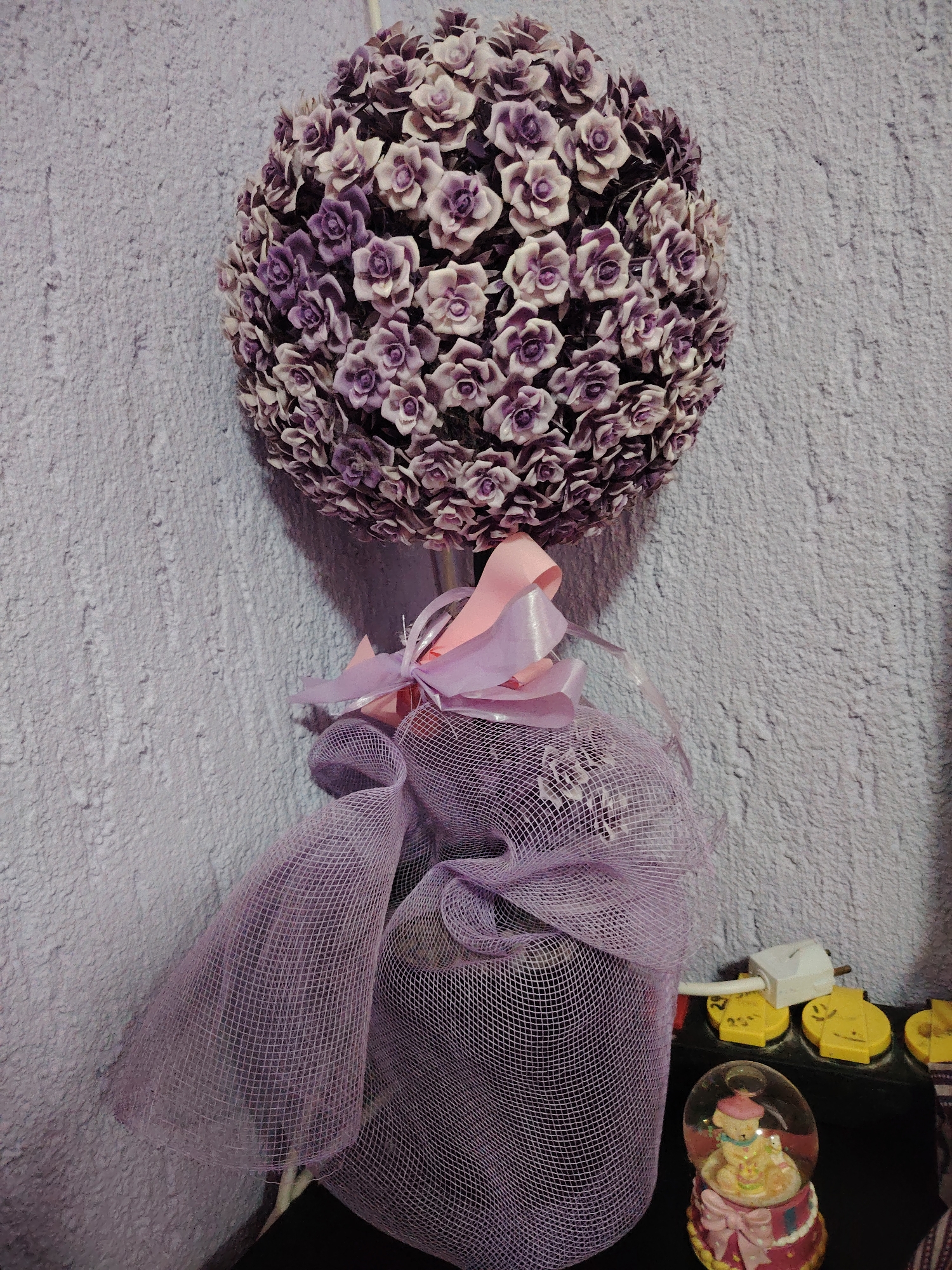 A quiet afternoon at home in Smolyan with a cat and decorations