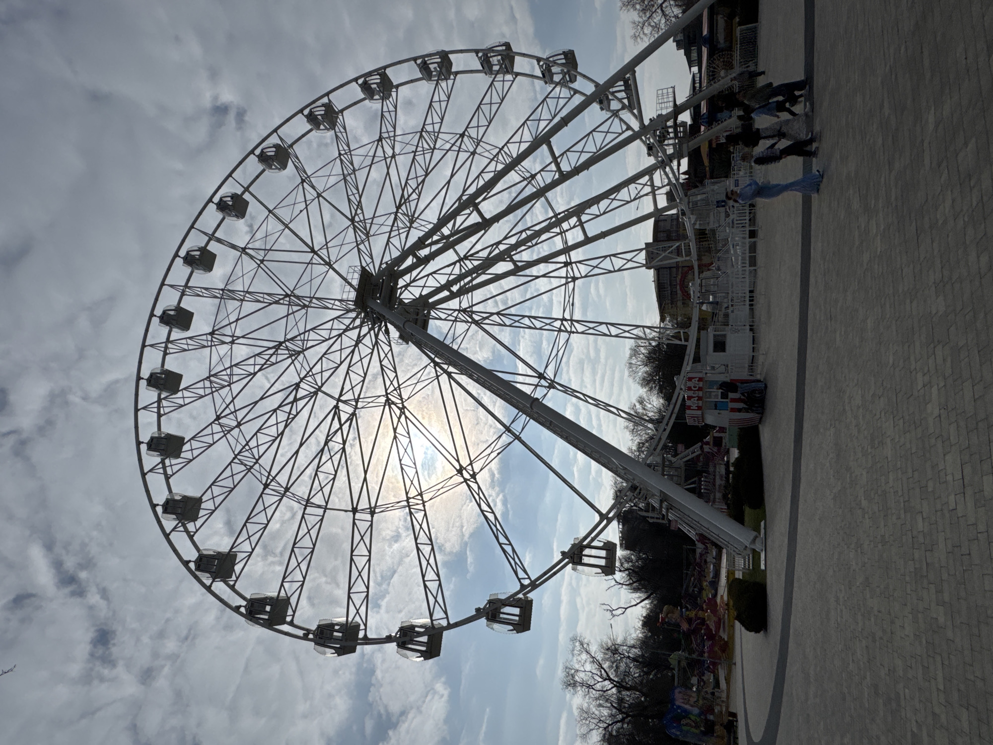 Midday scenes captured across Anapa's tourist areas and embankment