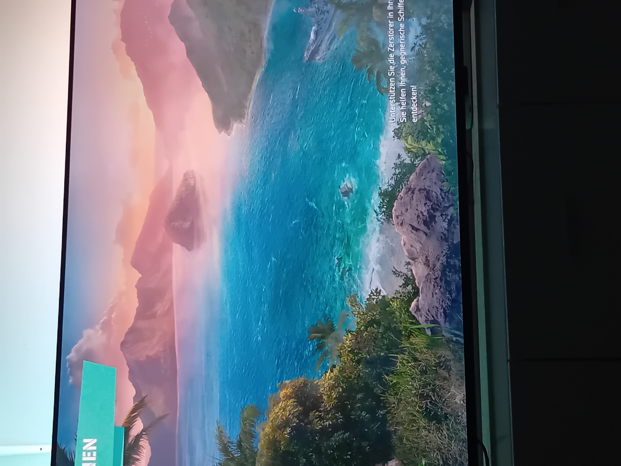 Digital tropical beach display observed in Figueira da Foz