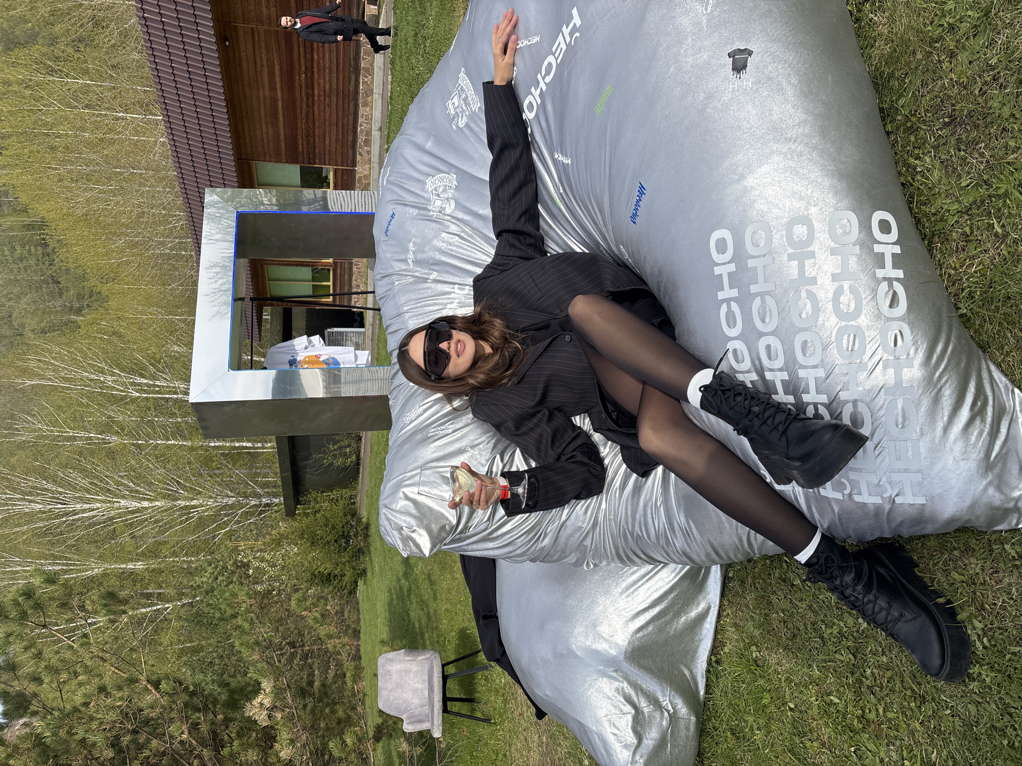 Outdoor fabric display event draws crowds in Krasnoyarsk