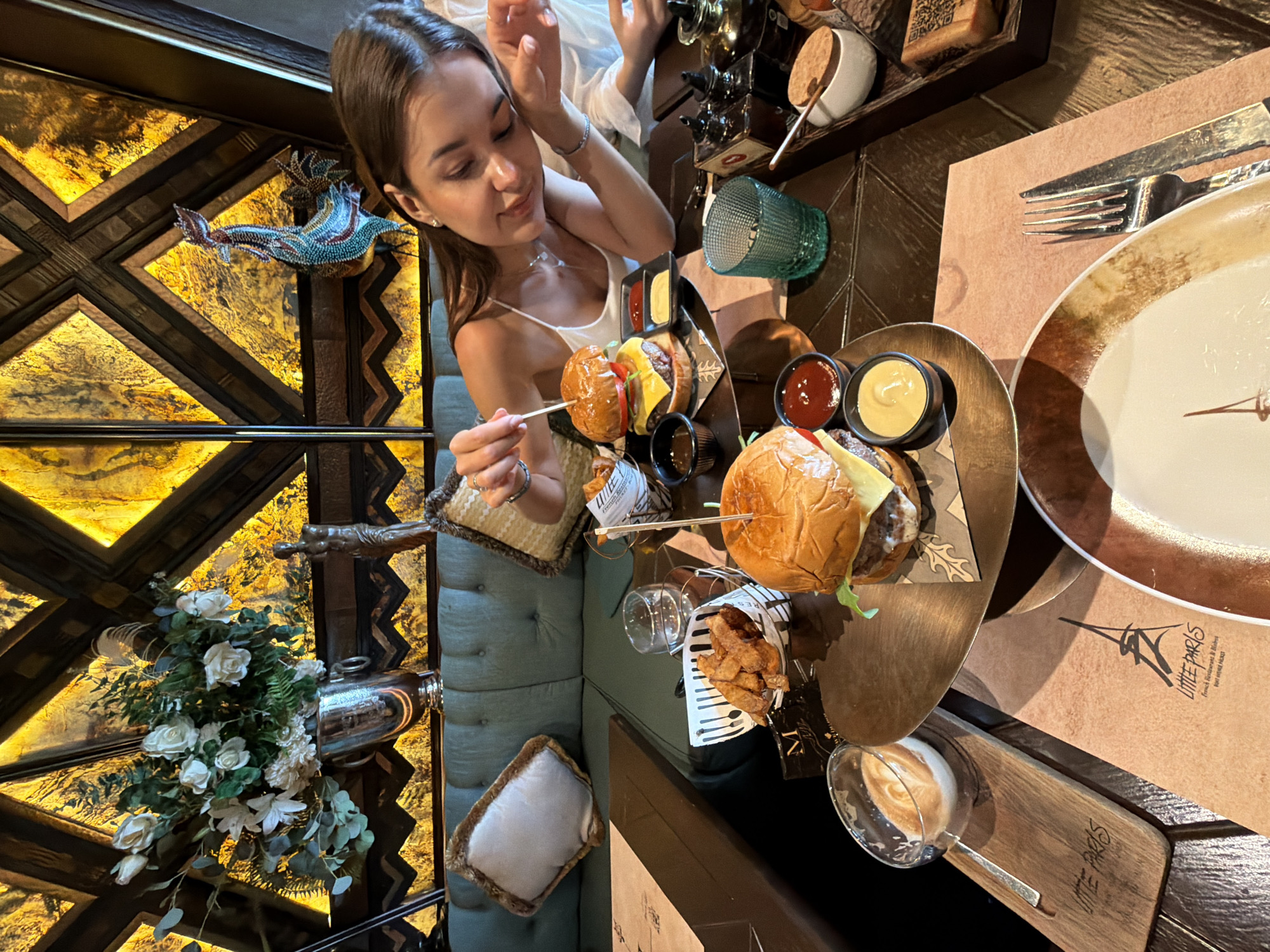 Morning workout and meal routine documented in Choeng Thale