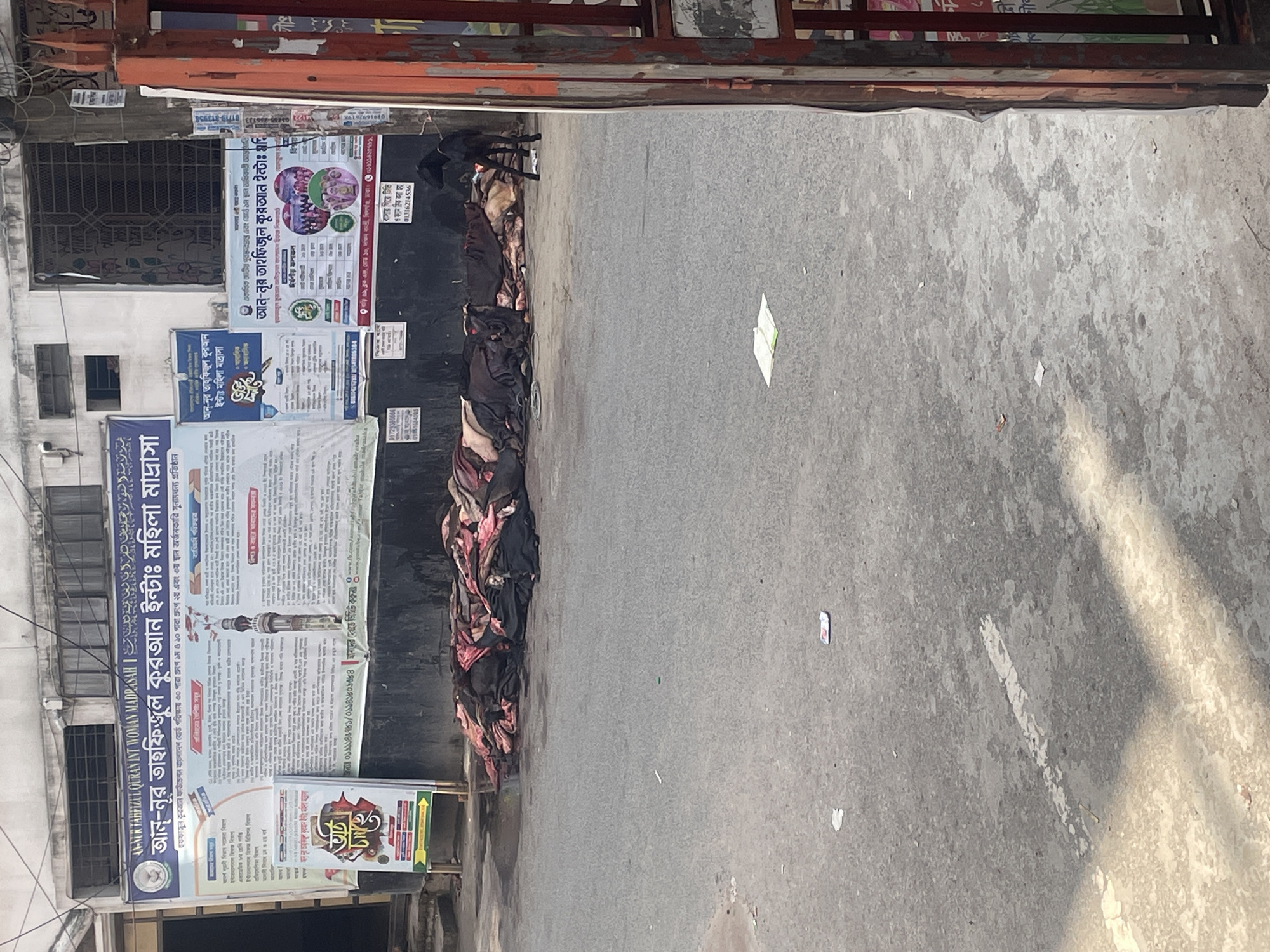 Morning scenes of everyday Dhaka life documented across city