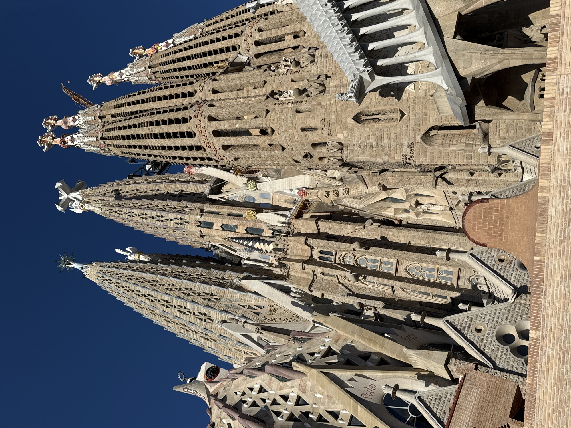Tourist enjoys beer, visits Sagrada Familia in Barcelona afternoon