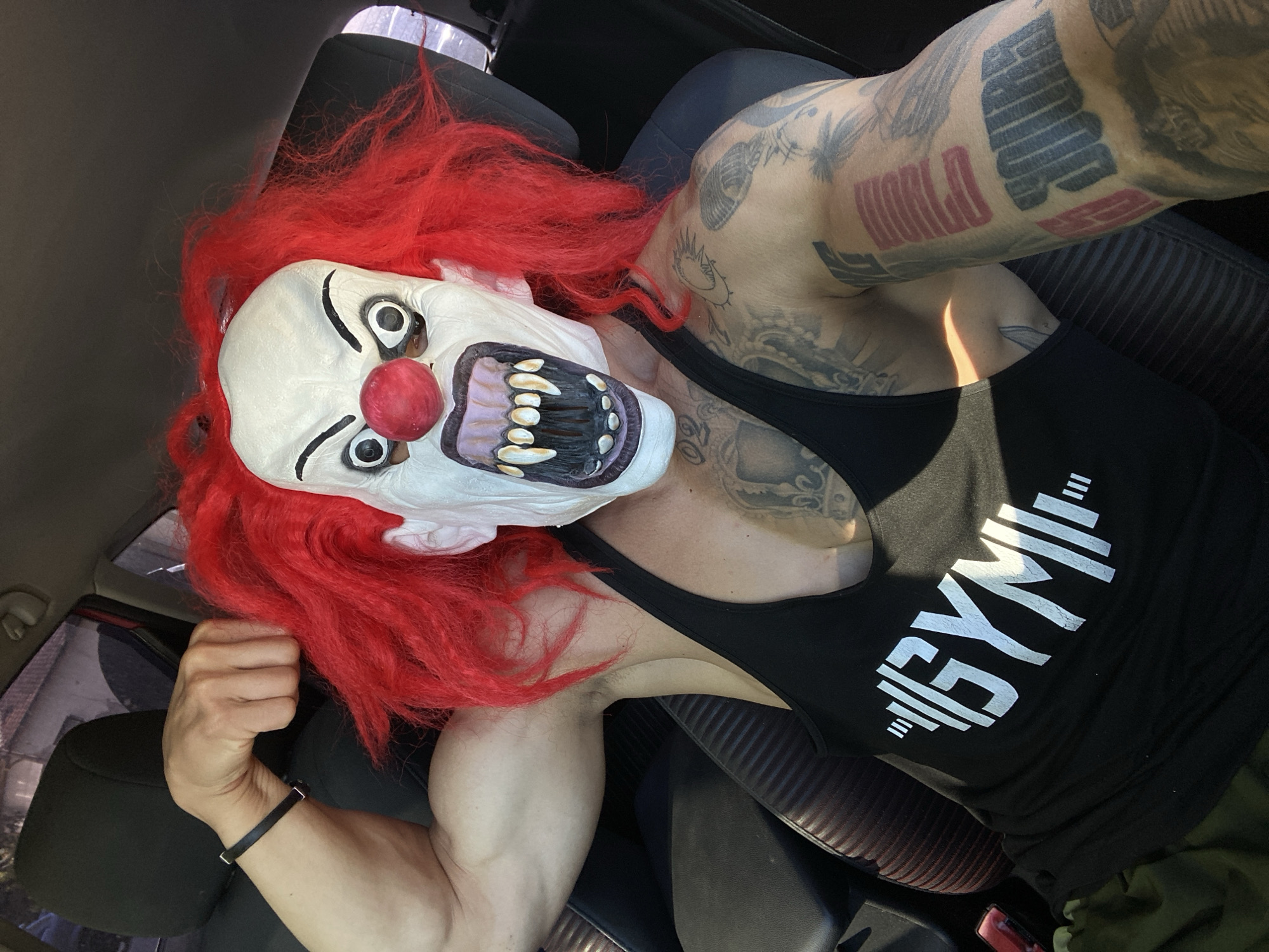 Morning scenes in Pleven: clown mask flexing, gym workout