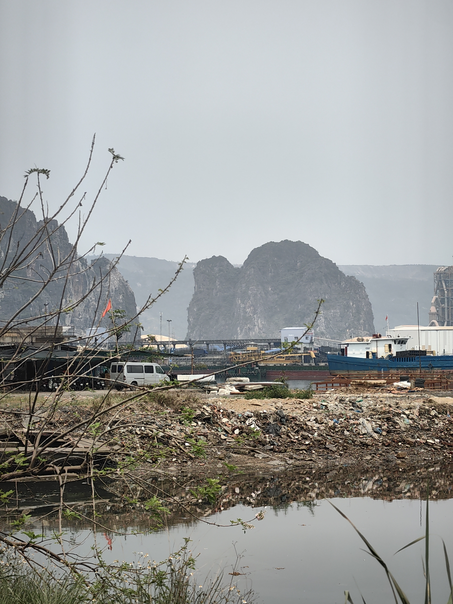 Morning waterway conditions documented in Quang Hanh Ward, Vietnam