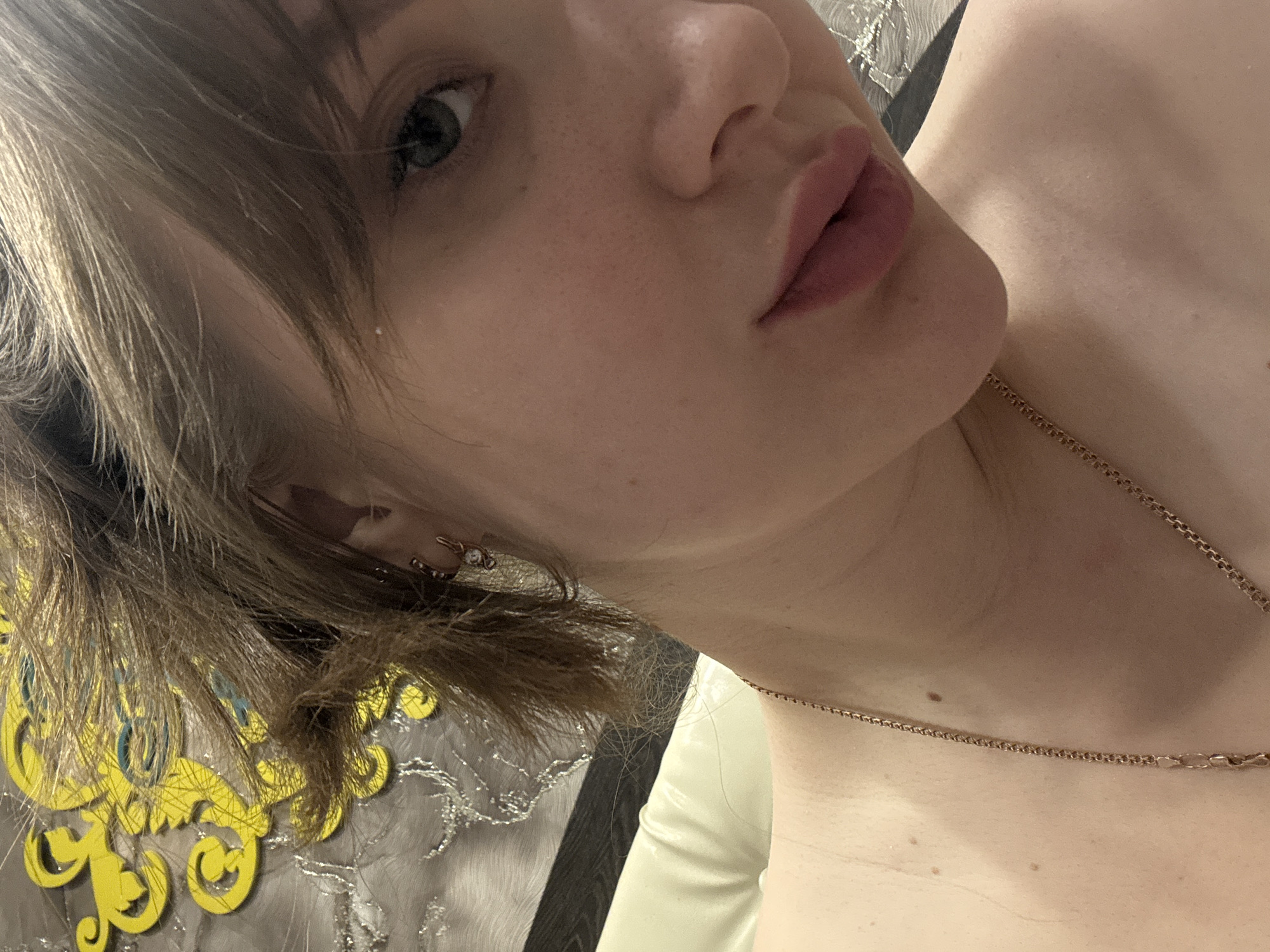 Personal evening documentation captures selfies, cats, sunset in Chaikovsky
