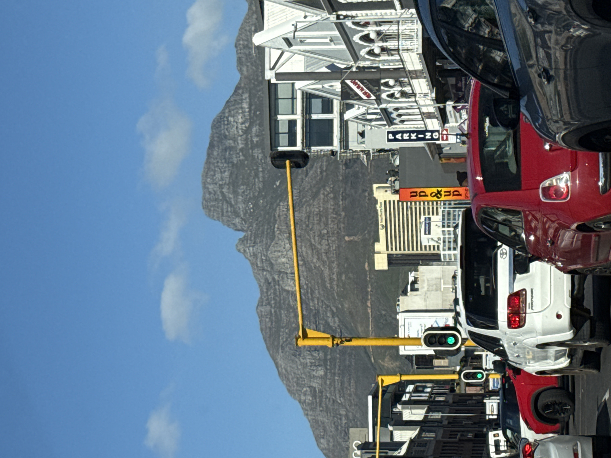 Cape Town street scenes captured with Table Mountain backdrop