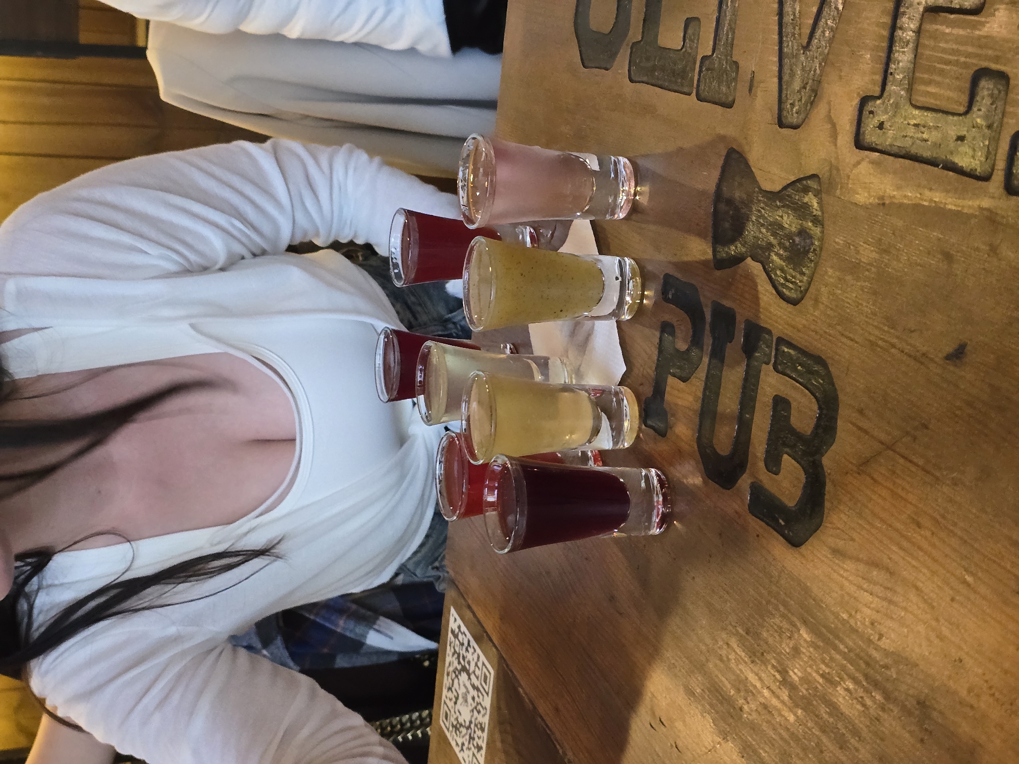 Evening dining and live acoustic performance at Vologda pub