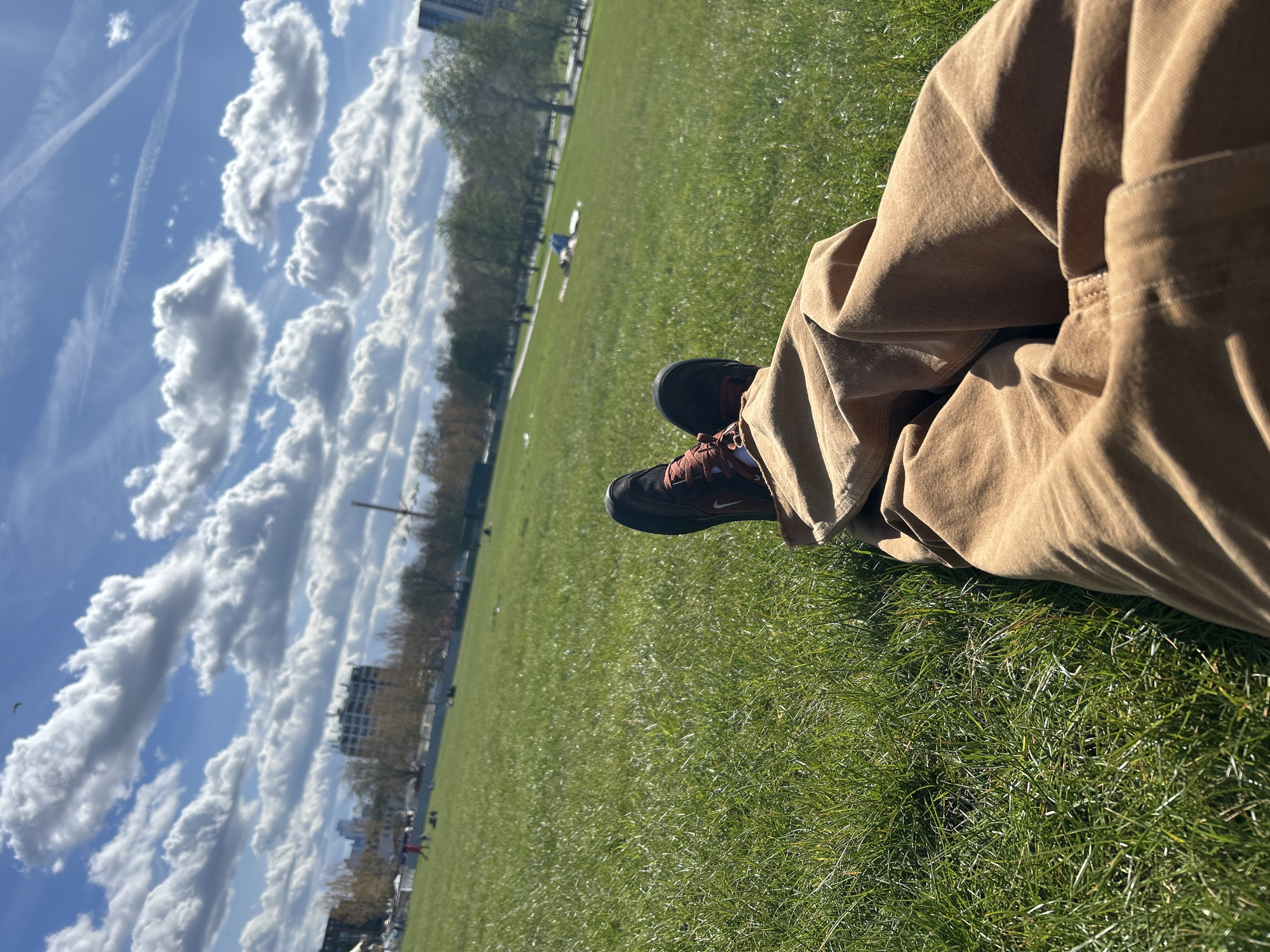 Londoner enjoys sunny afternoon park visit with wildlife