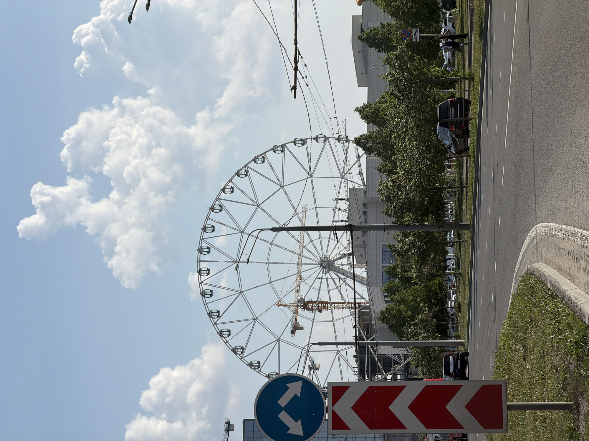 Construction crane spotted near Ferris wheel in Kazan