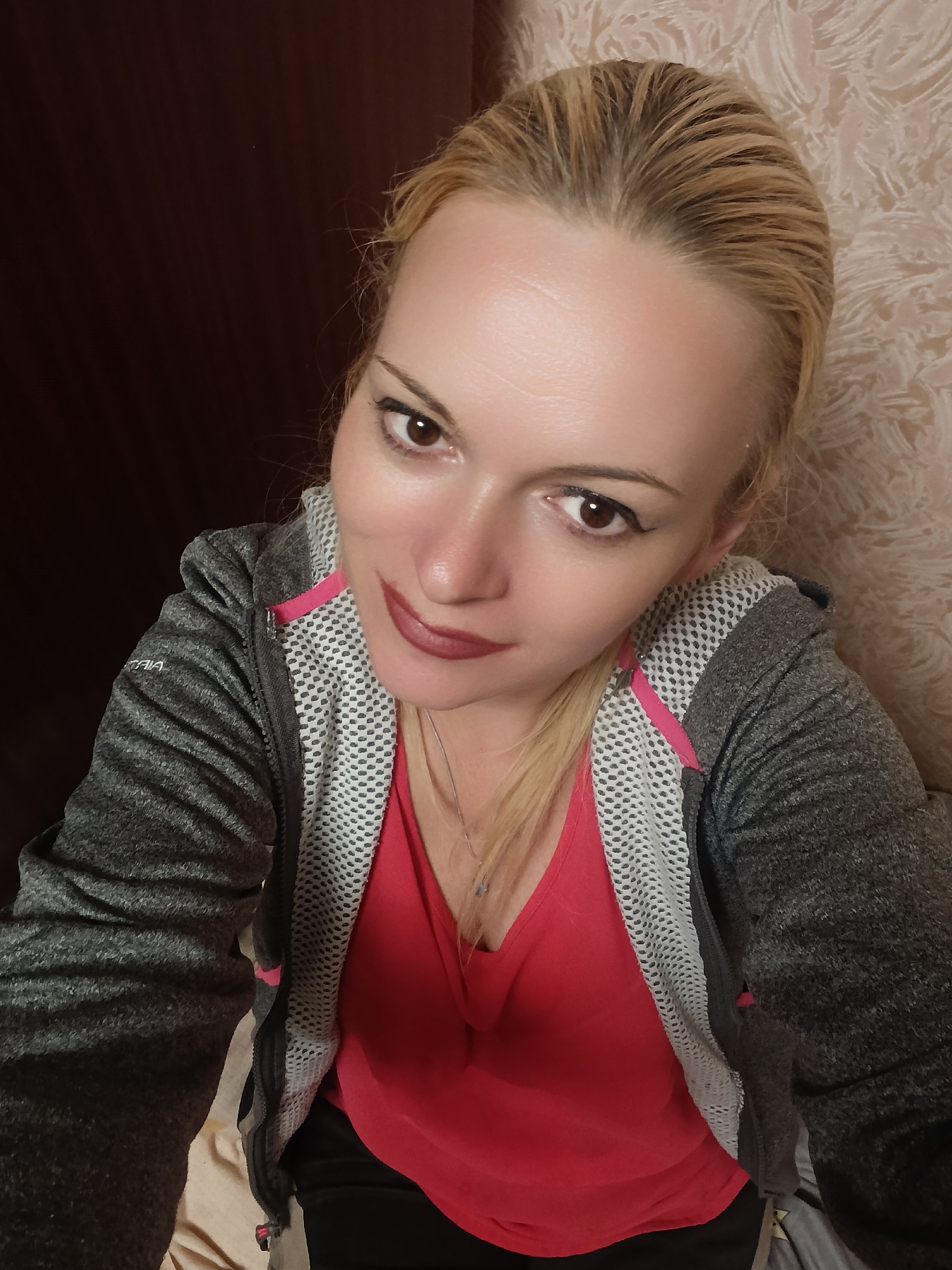 Selfie session at a Chernihiv residence, with glimpses of the surroundings