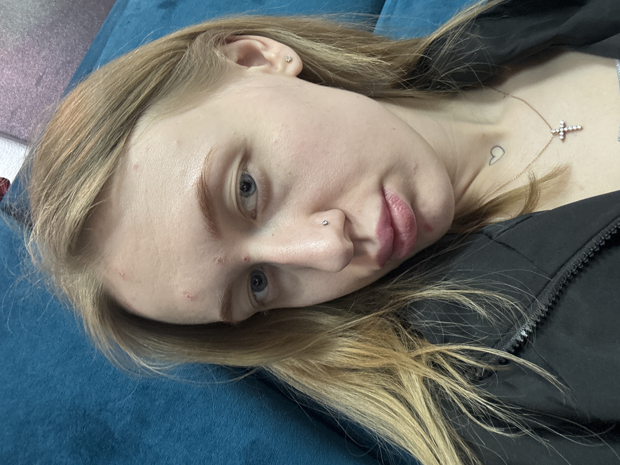 Woman photographed in selfie-style images in Ovoshchnoy, Russia