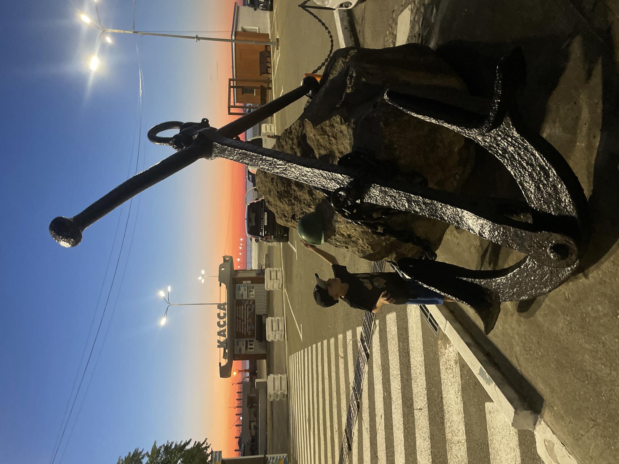 Breakdancing and boardwalk vibes on a summer evening in Anapa