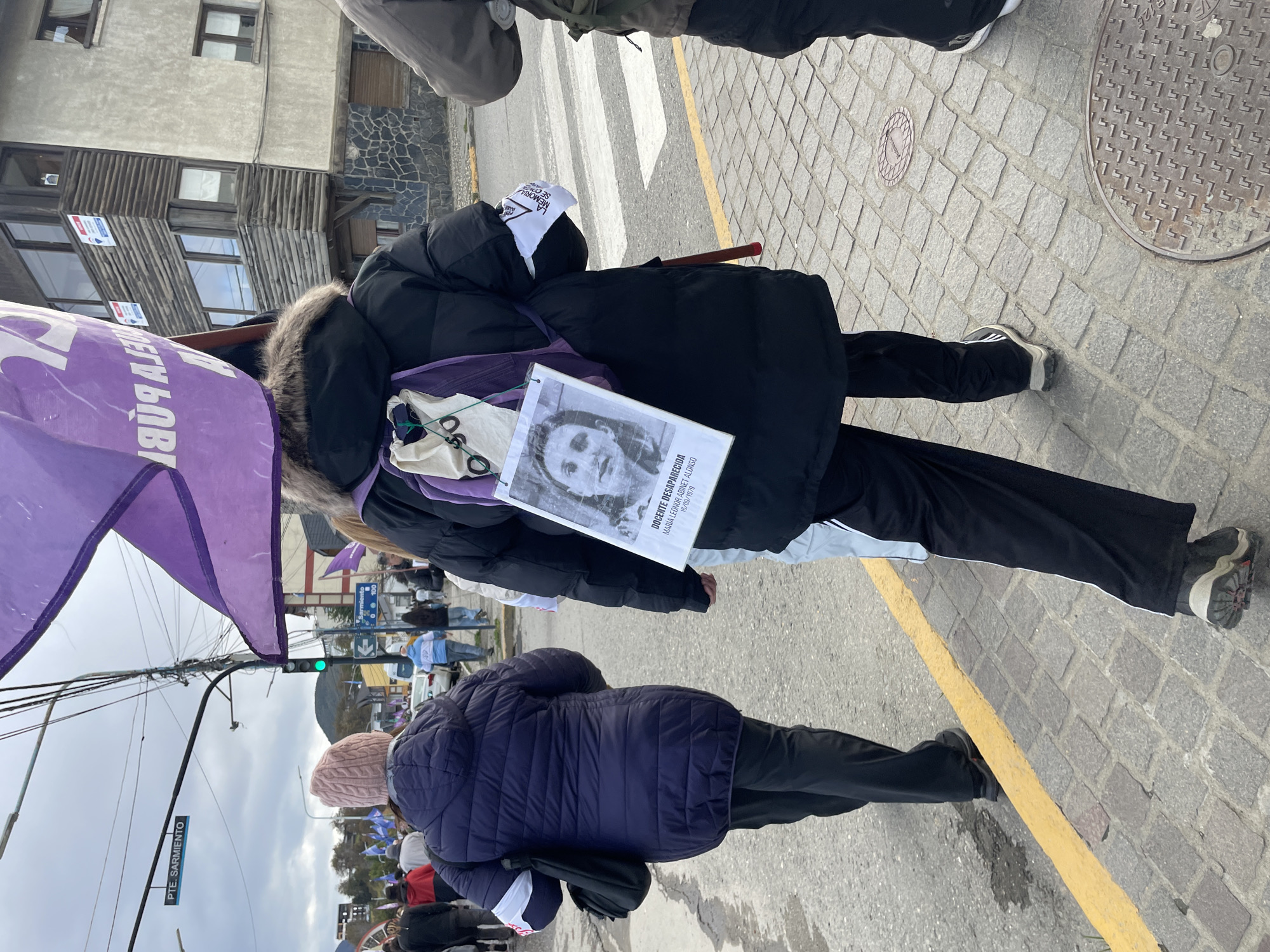 Public gathering draws crowds to Ushuaia streets and plazas