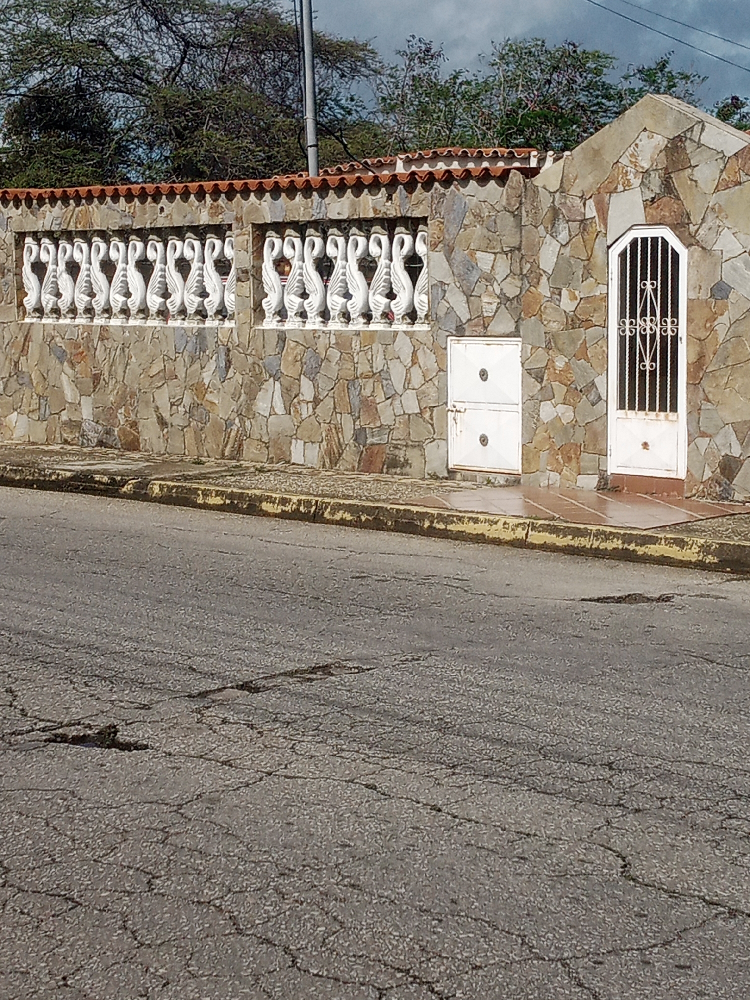 Brick and tile architecture along a Santa Ana street