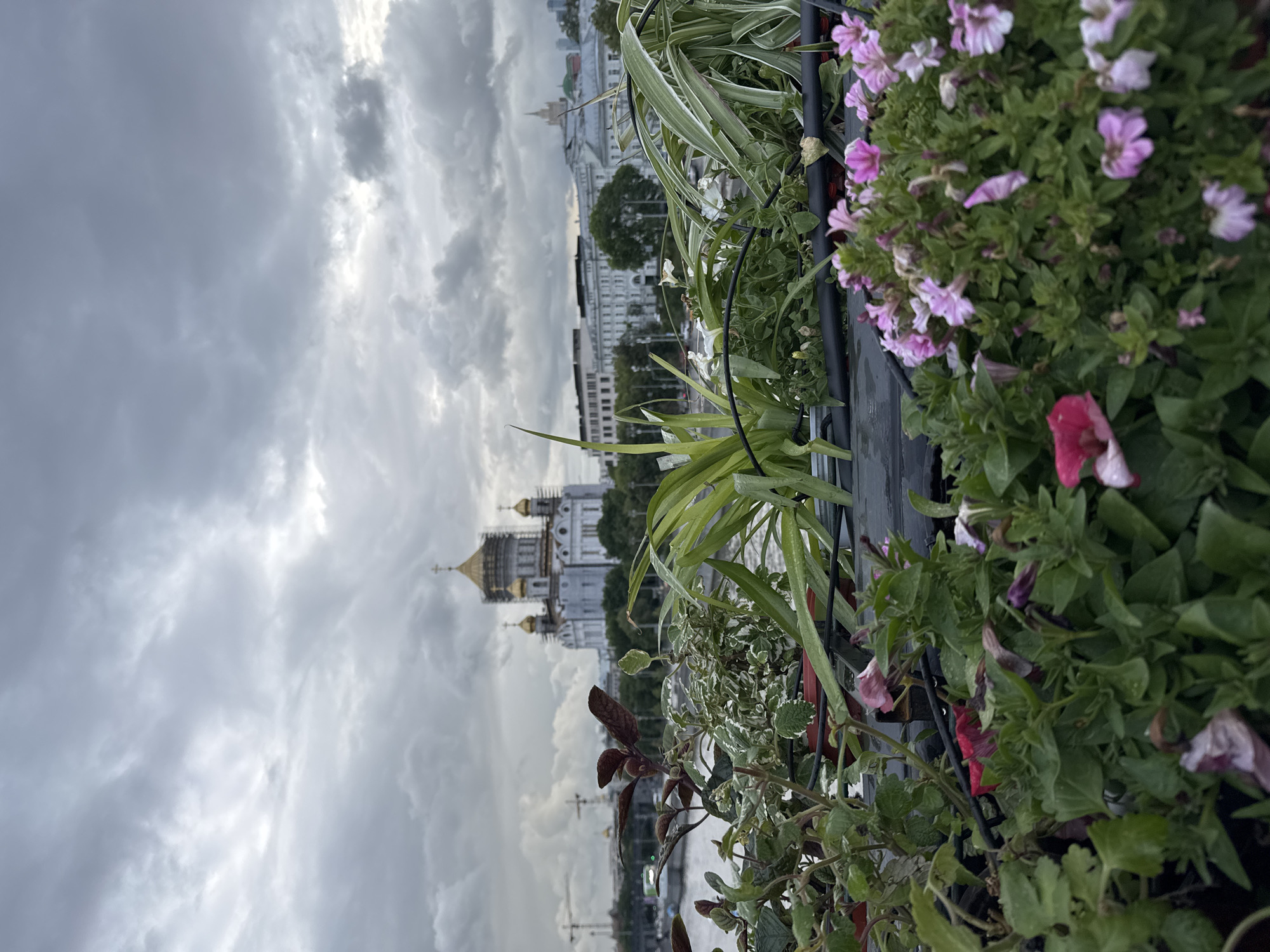 Moscow landmarks and streets observed during Friday afternoon walk