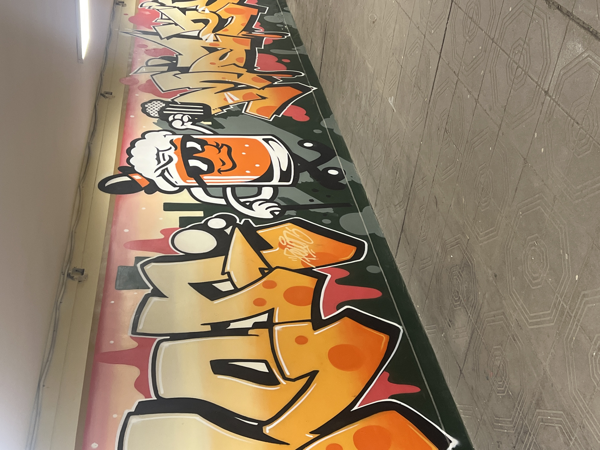 Cartoon beer mug graffiti spotted on Sofia wall