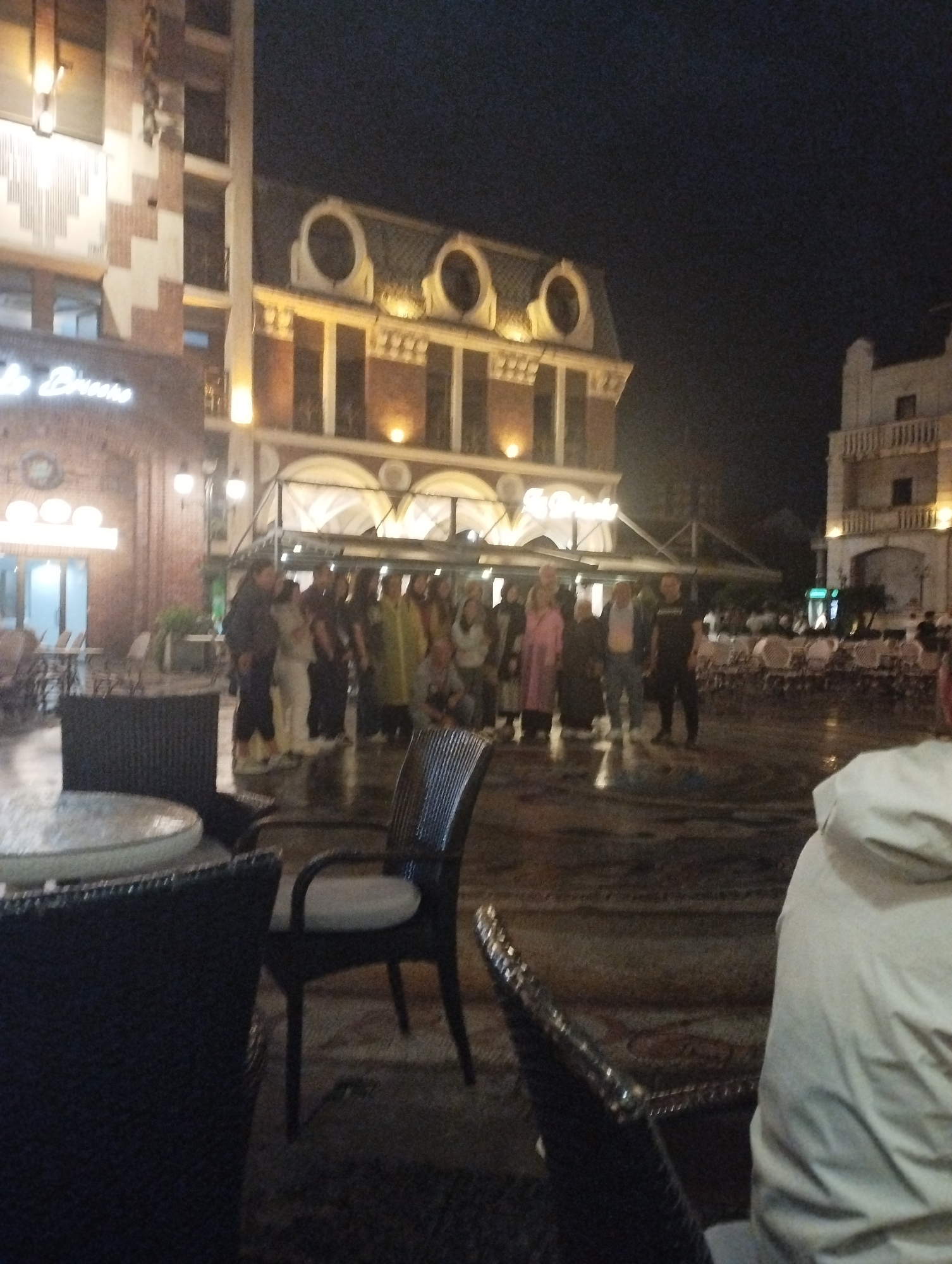 Summer night out in Batumi: plazas, cafés, and fire performers