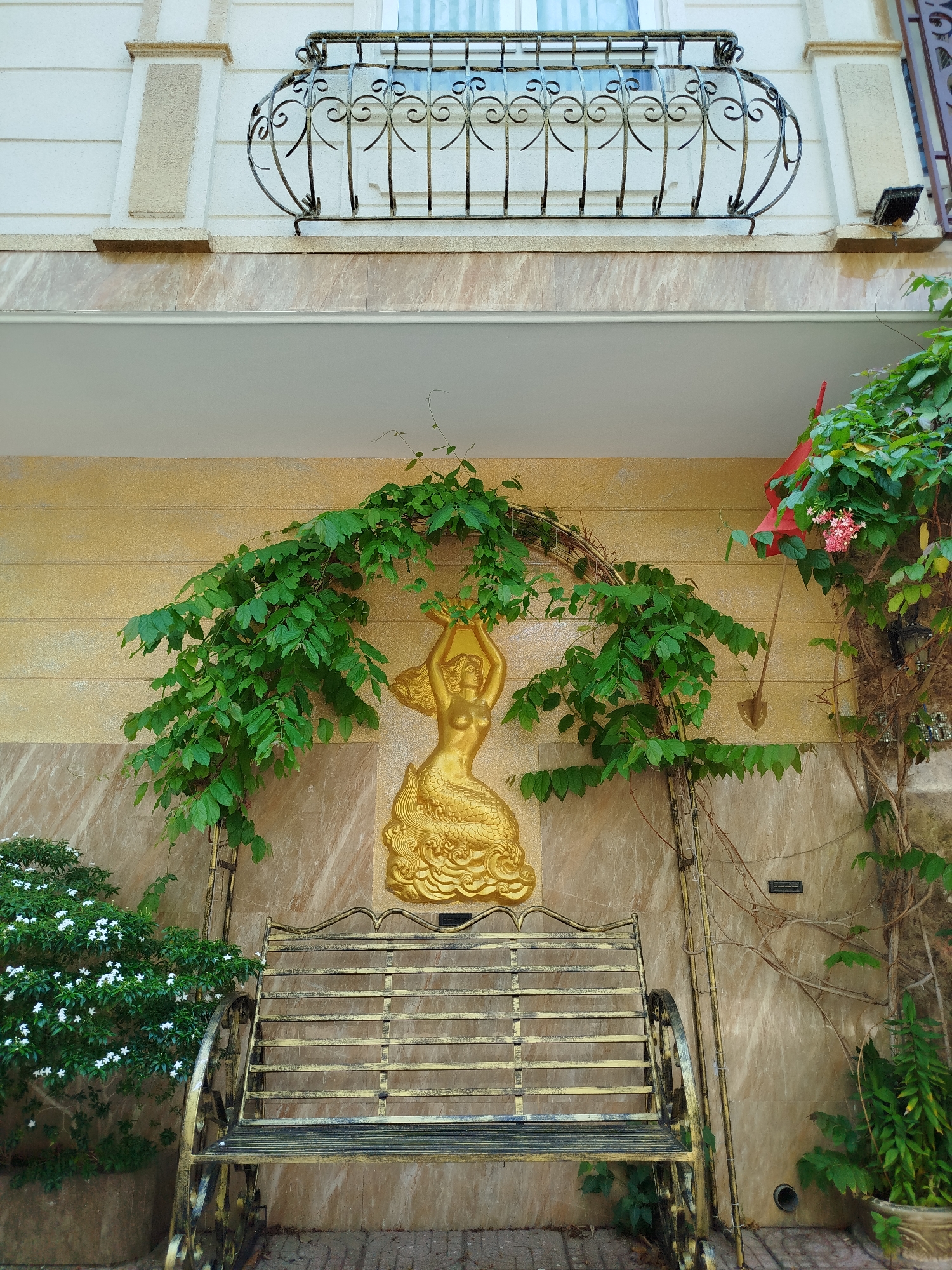 Early morning architectural sightings captured in Ho Chi Minh City
