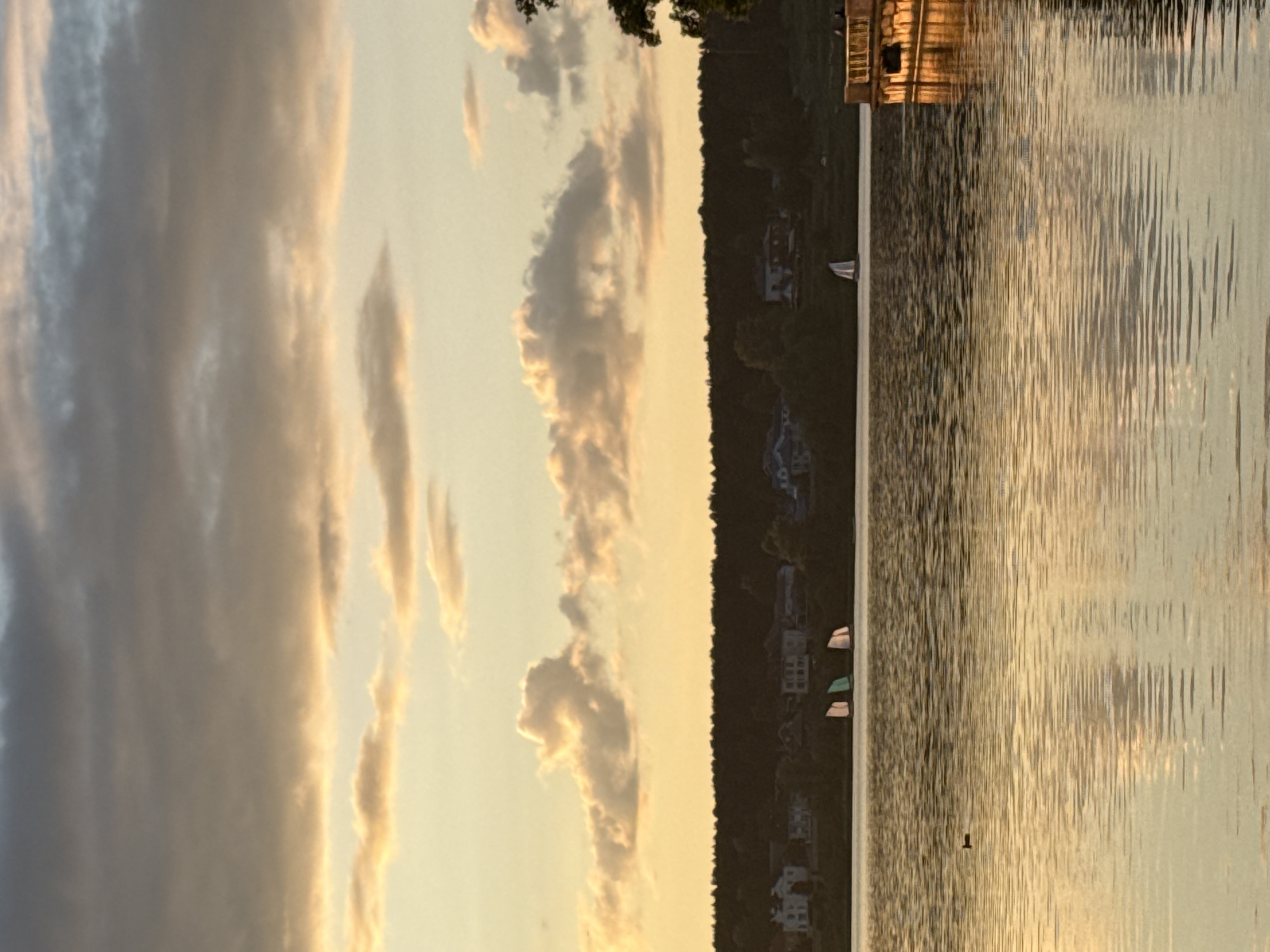 Golden hour documented at Votkinsk Reservoir, Russia