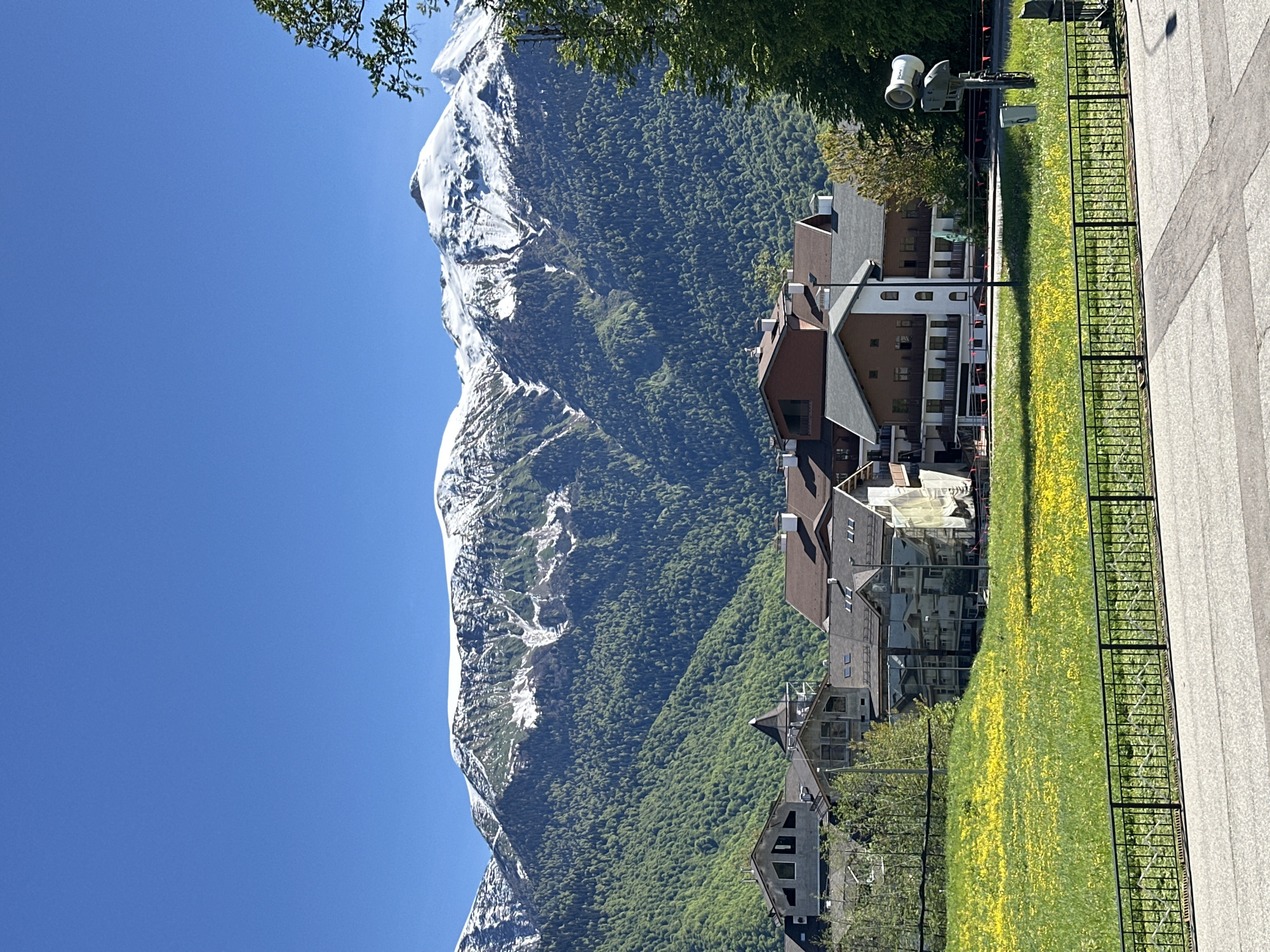 Clear mountain views documented at Estosadok ski resort