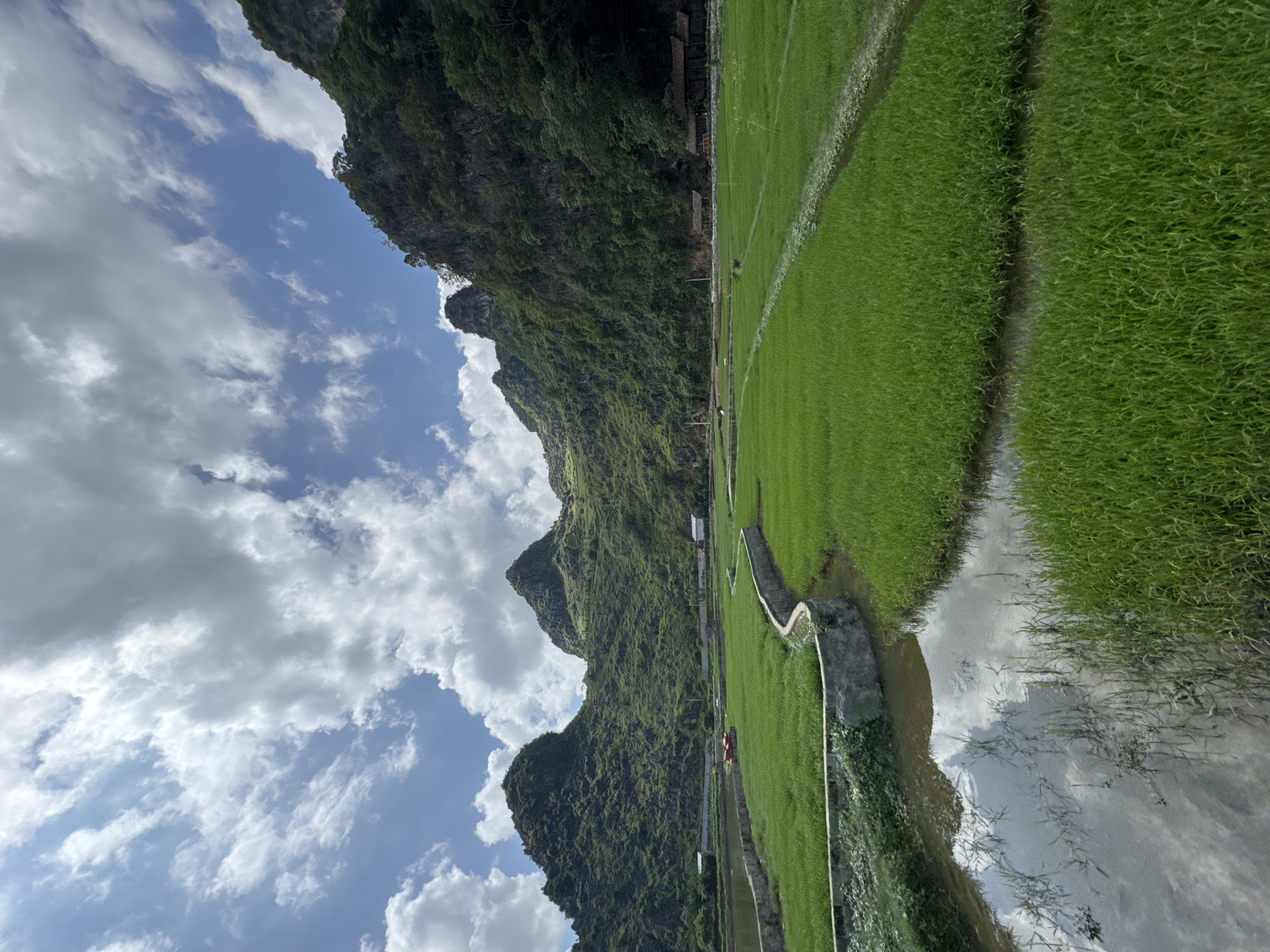 Morning documentation of rural landscapes in Đồng Văn Commune, Vietnam