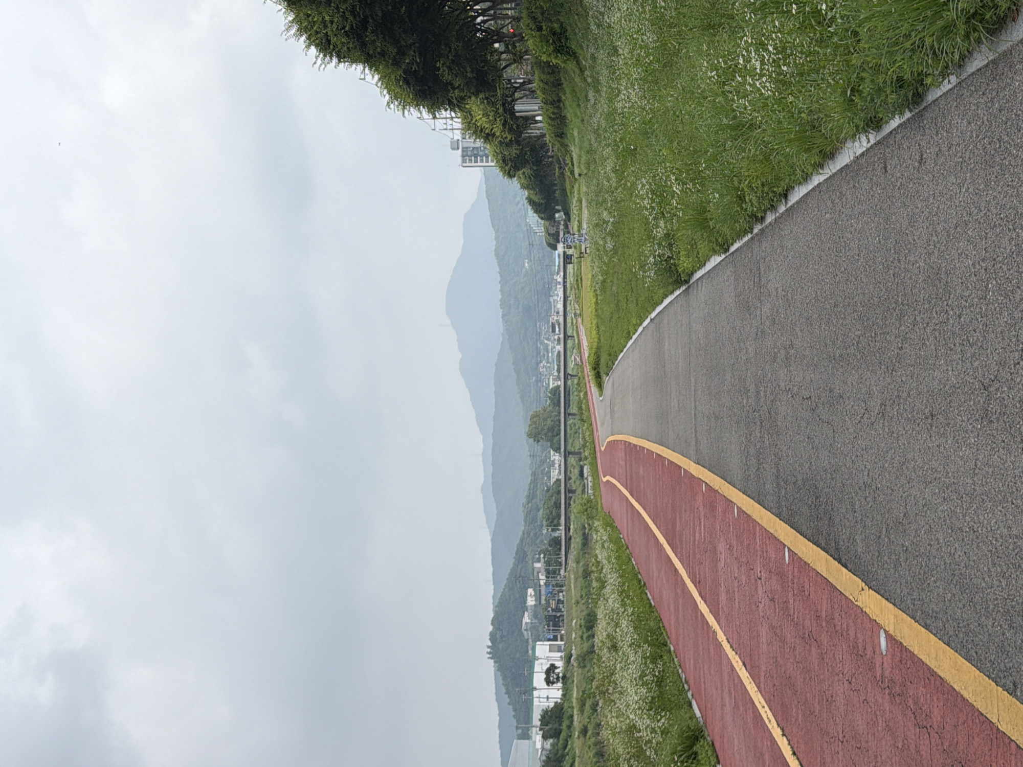 Riverside walking and cycling paths in Dongducheon-si