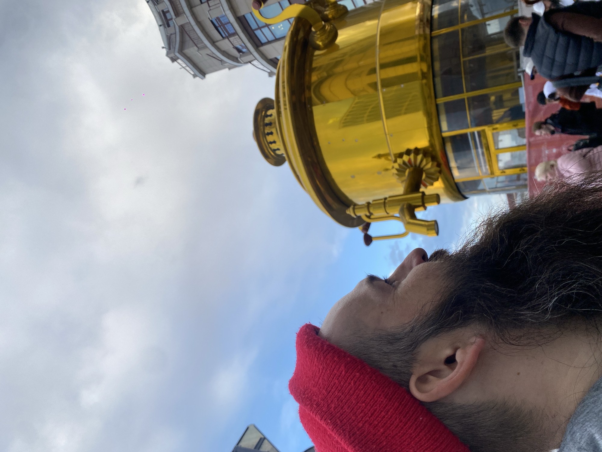 Tourists explore Moscow's architectural attractions and street scenes