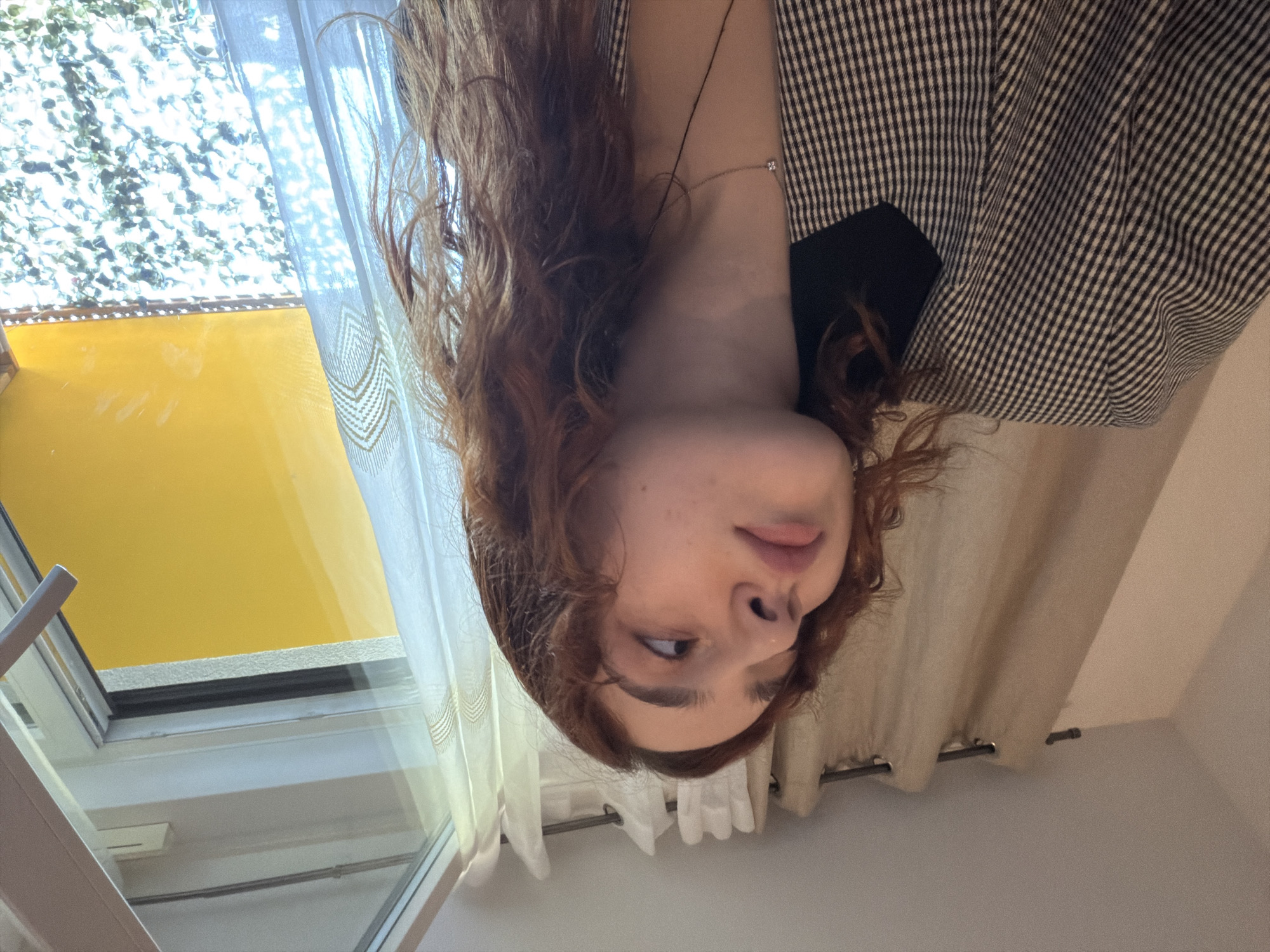 Woman photographed multiple times in car in Strasbourg
