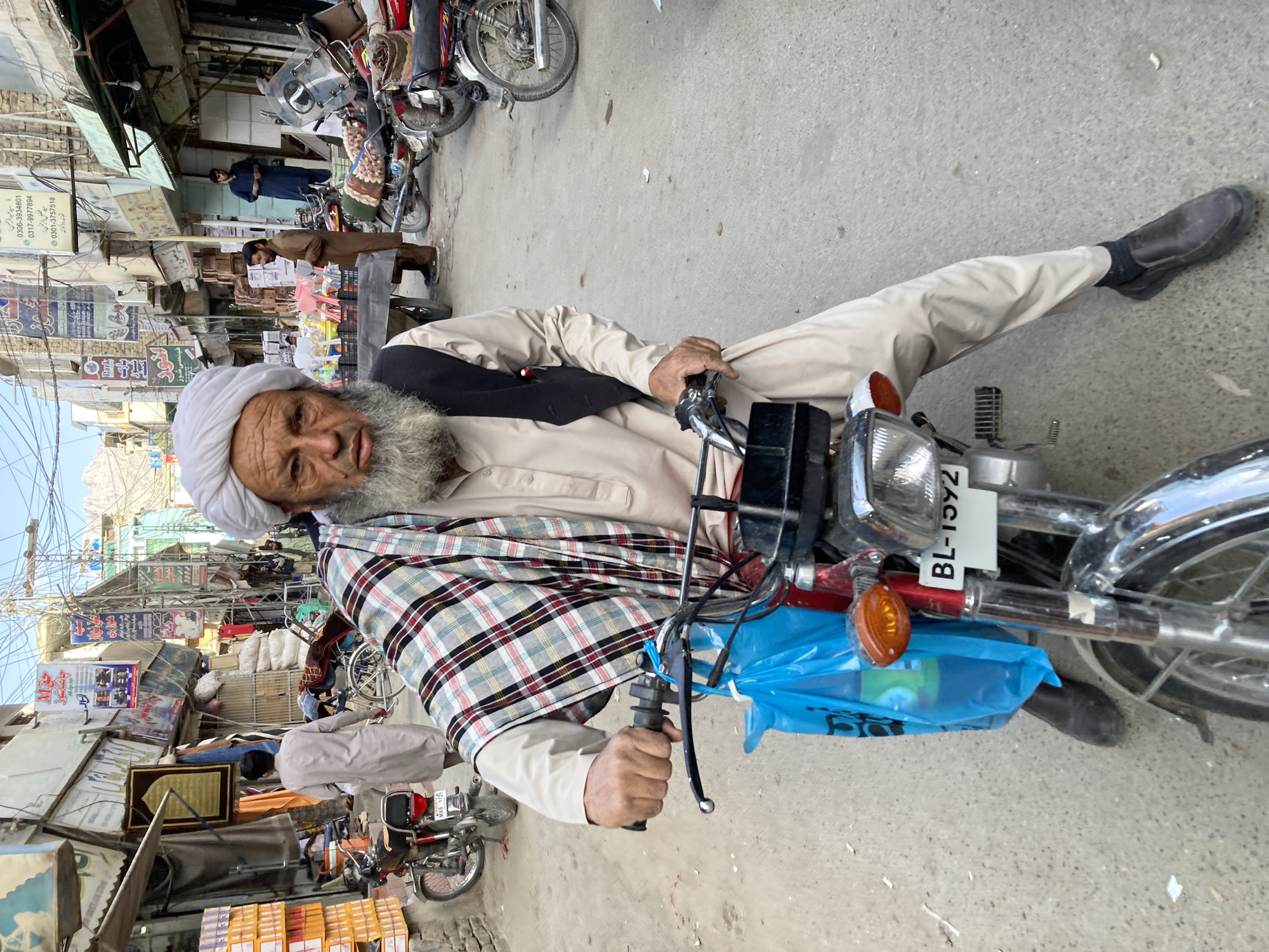 Daily life documented in Quetta City street scenes