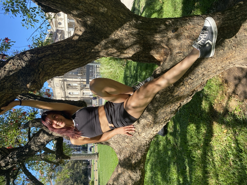 Afternoon leisure activities observed across central Buenos Aires parks