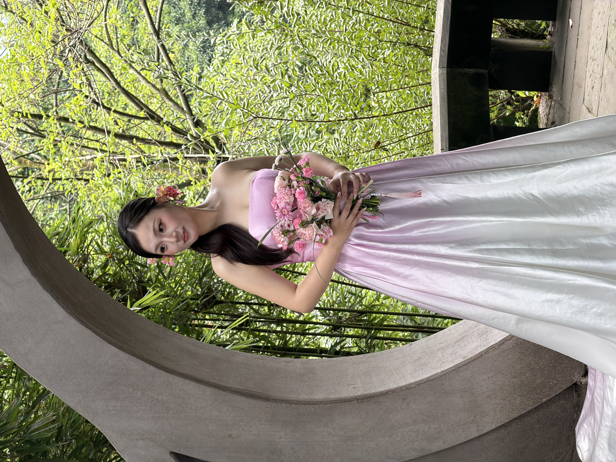 Formal attire and park scenery in Yuzhong District, Chongqing