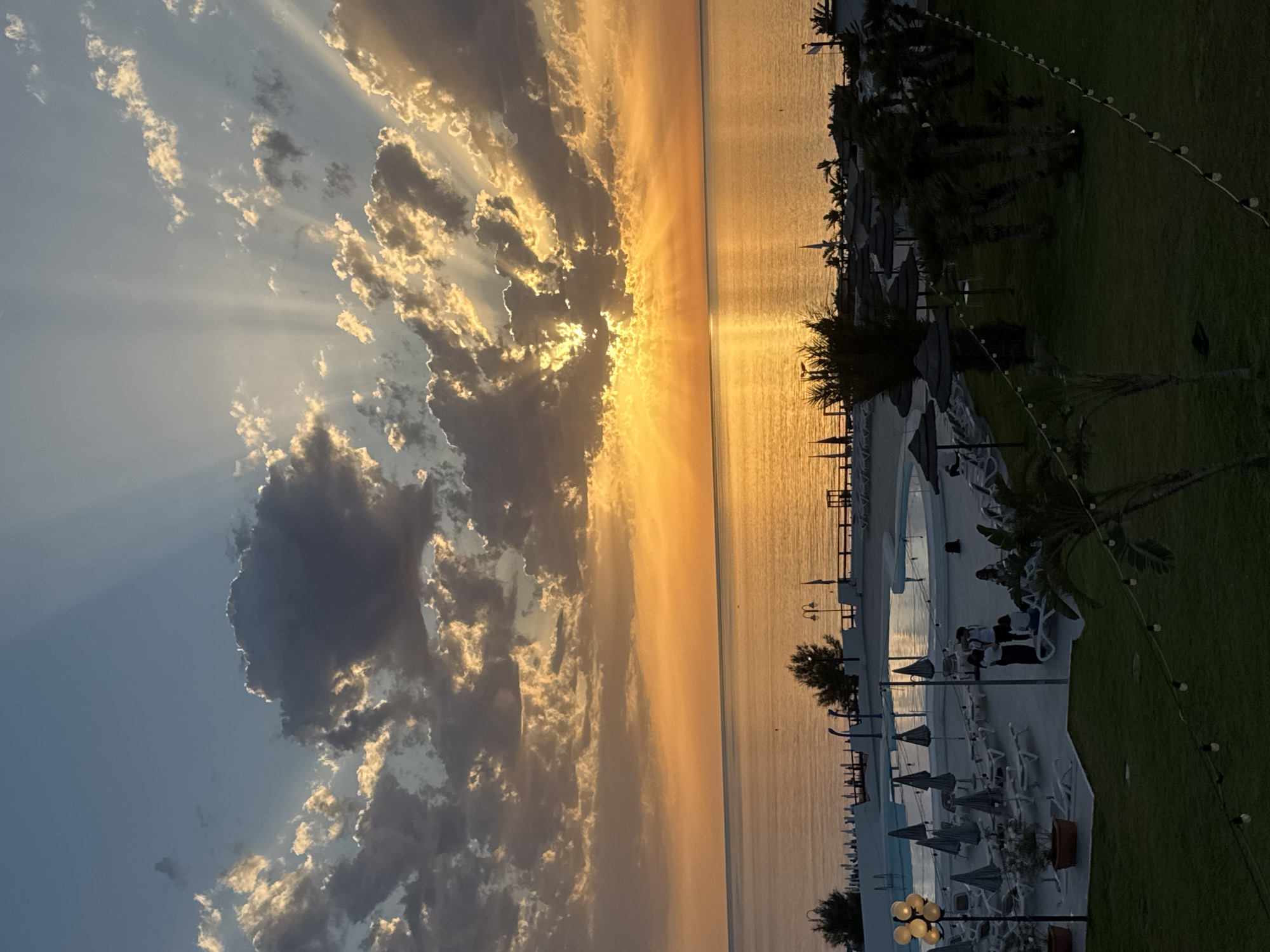 Dramatic Mediterranean sunset captivates witnesses across Sicilian coast
