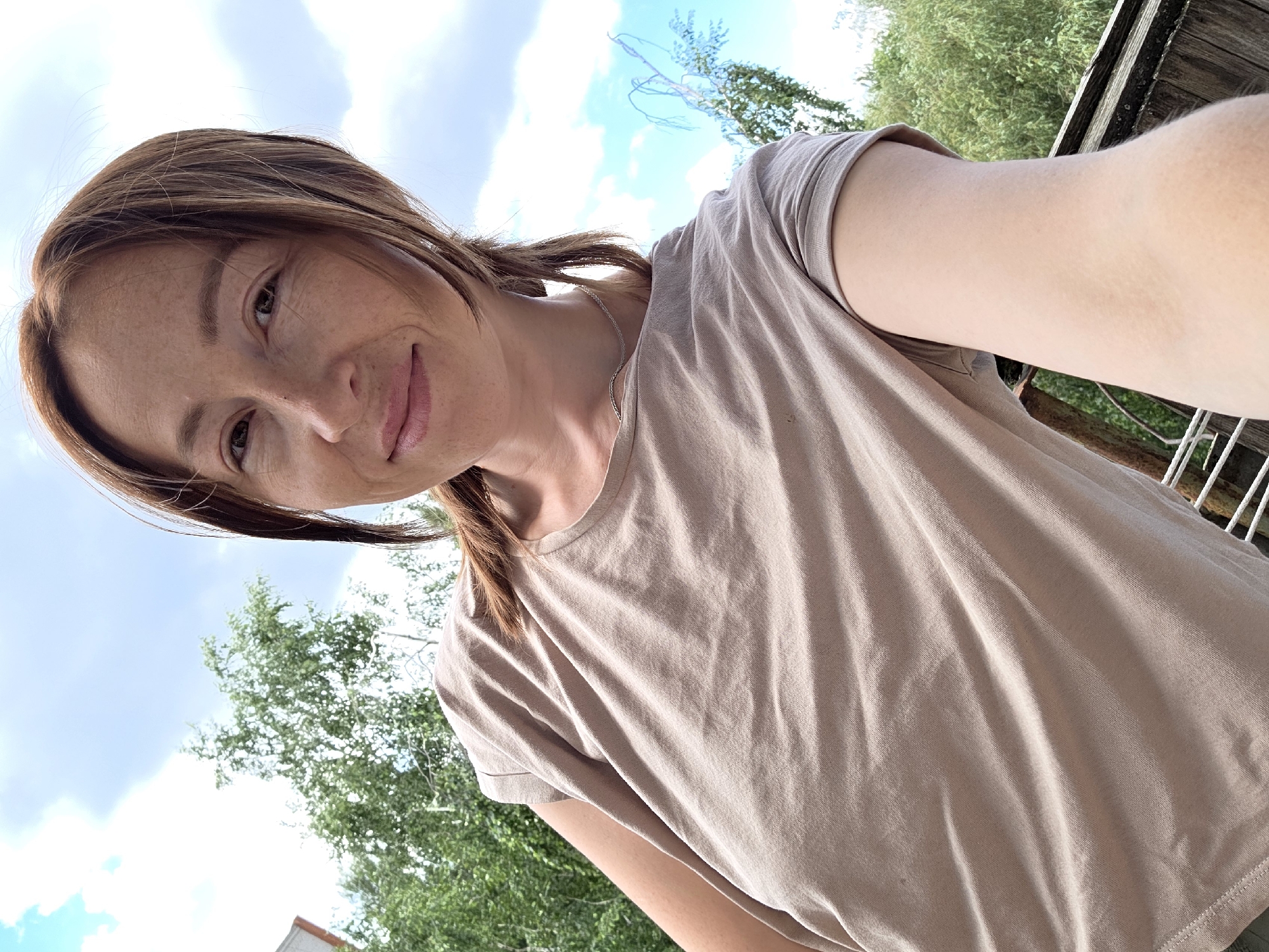 Casual morning in Chaikovsky: selfies, snacks, and mobile gaming