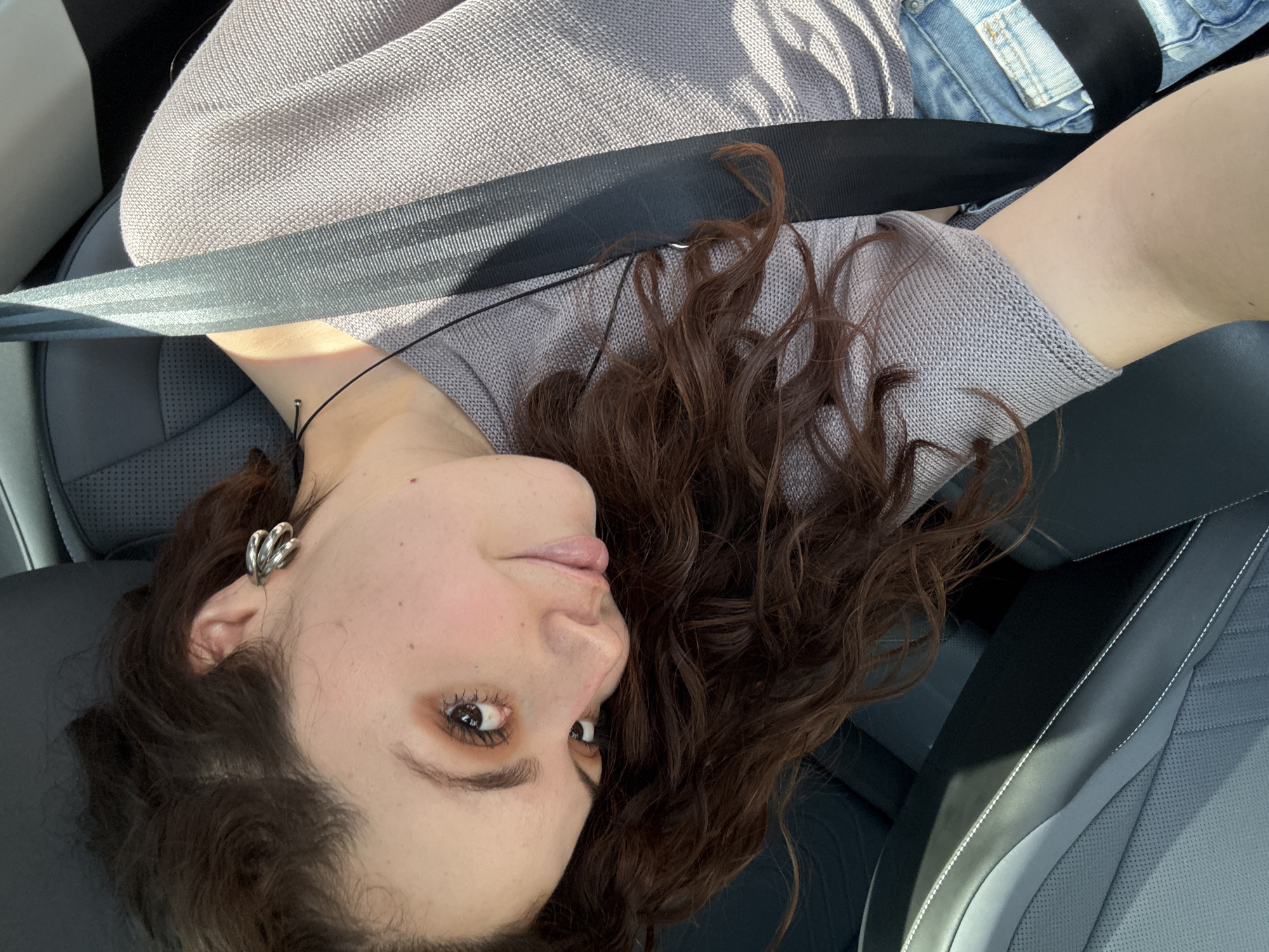 Woman observed in passenger seat of vehicle in Mexico City