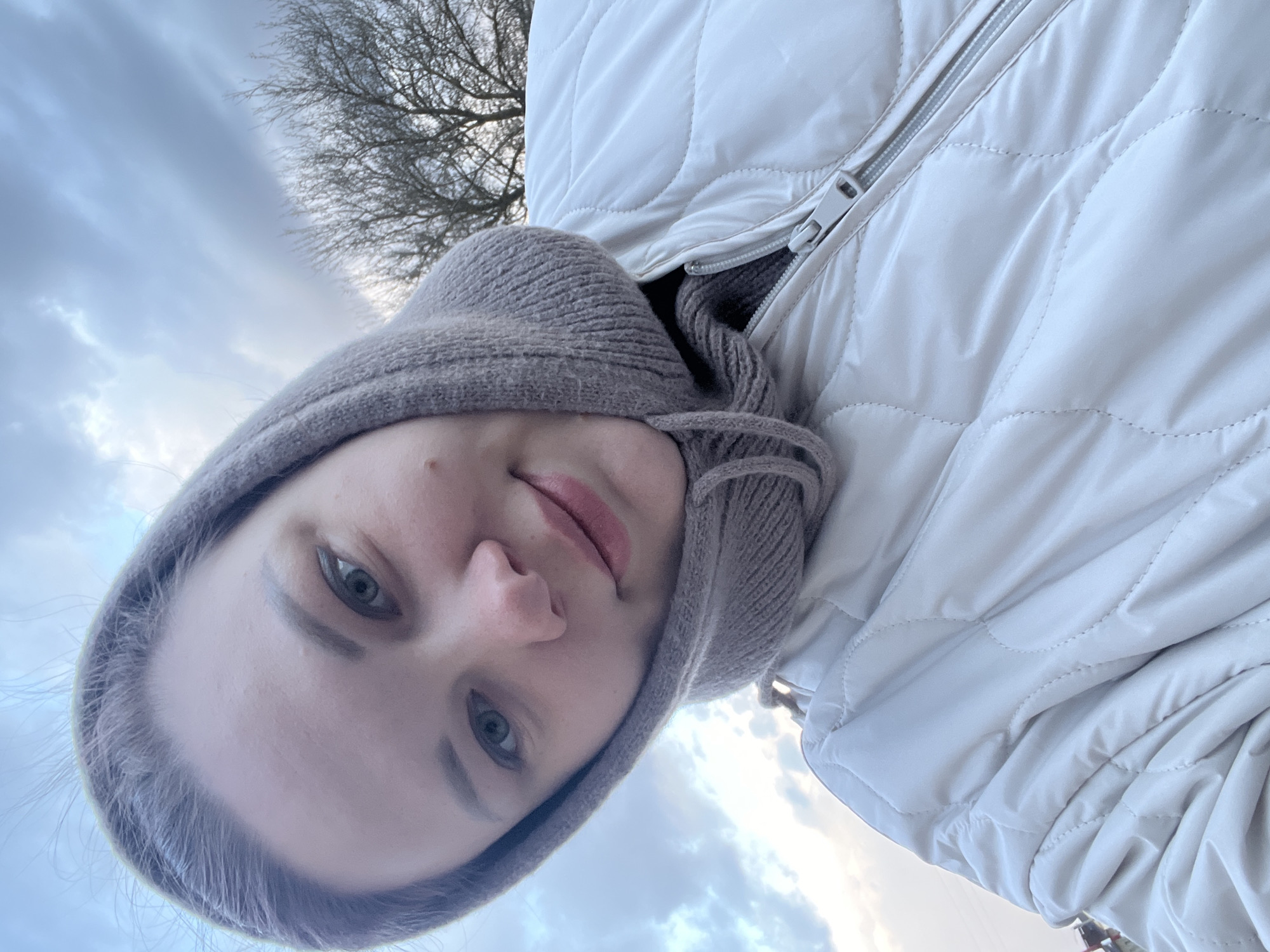 Child spotted in stormy Usman amid Orthodox architecture documentation