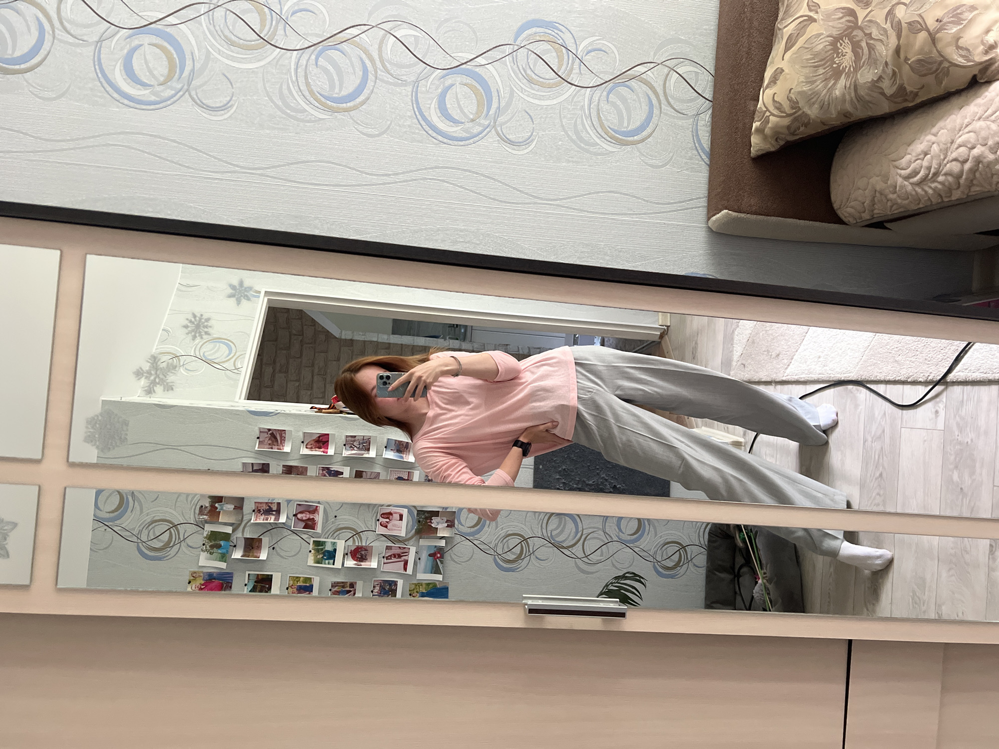 Woman documents late-night self-care routine in Chaikovsky, Russia