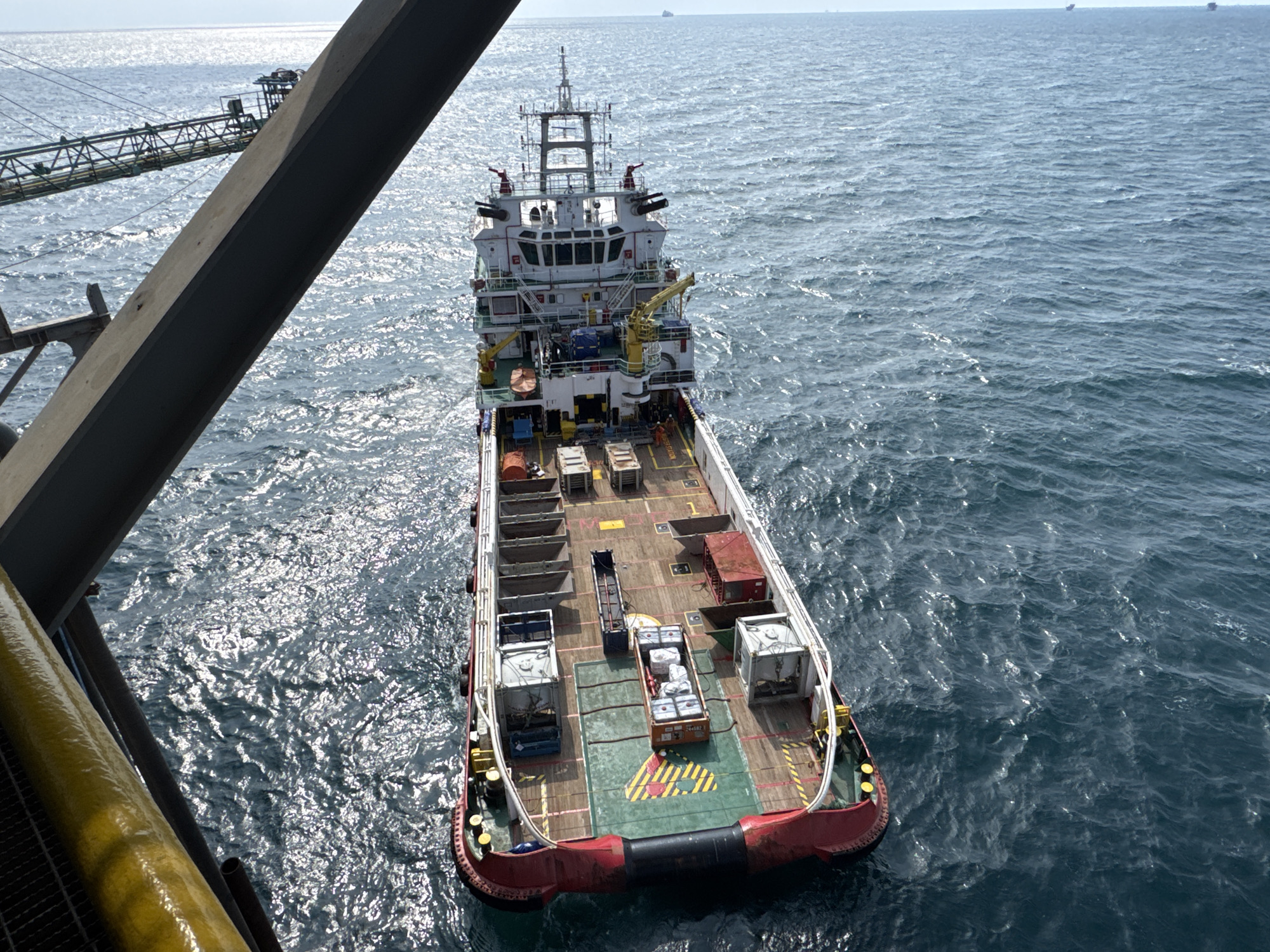 Offshore supply vessels at sea, loaded and underway