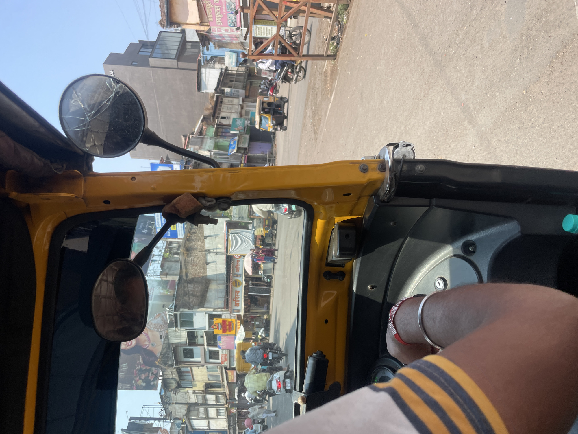 Morning market activity documented in Kolhapur commercial district