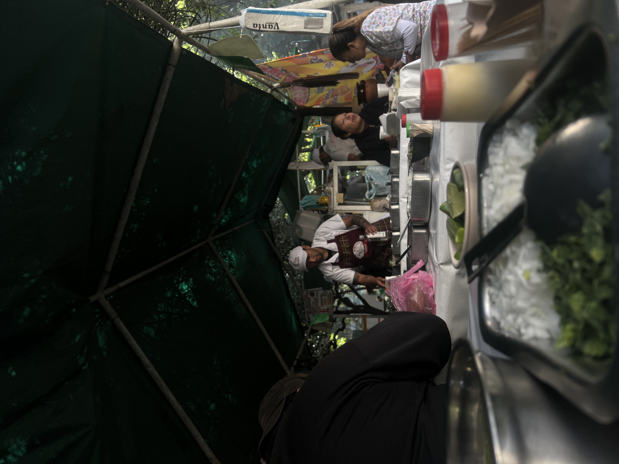 Afternoon street life documented in Mexico City