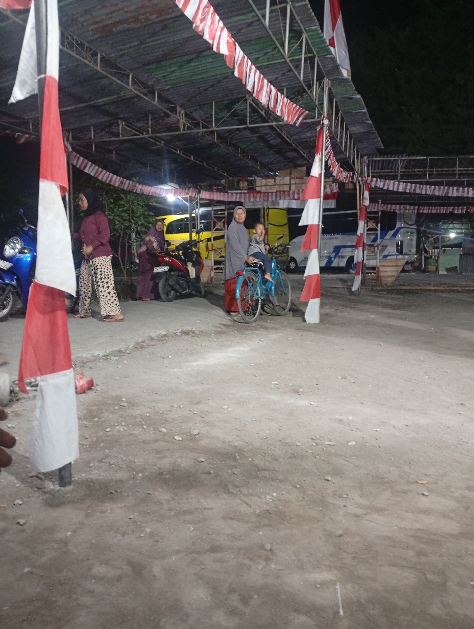 Sudimoro Merdeka Fest brings the Sewon community together at night