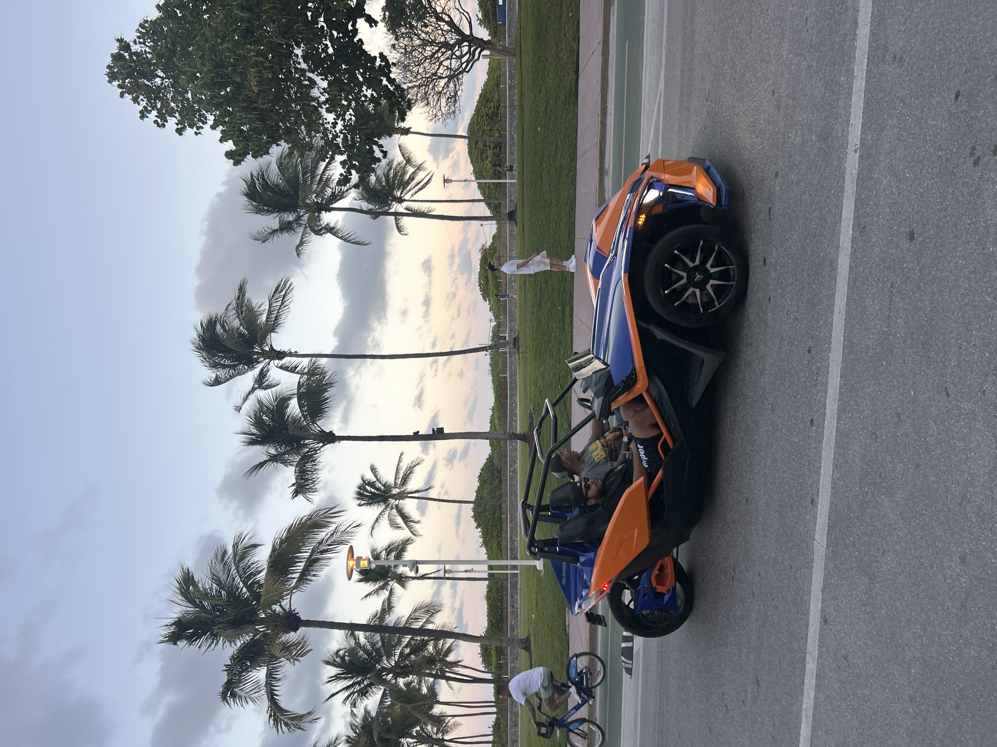 Miami Beach twilight scenes documented by witnesses