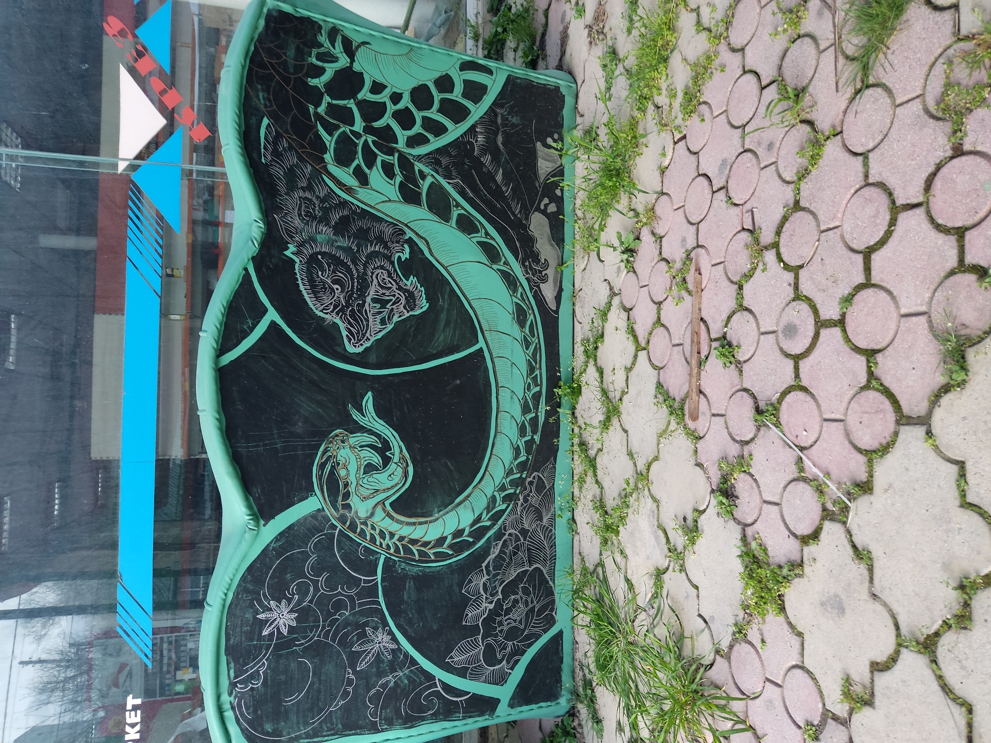Beach scenes and decorative art documented at location