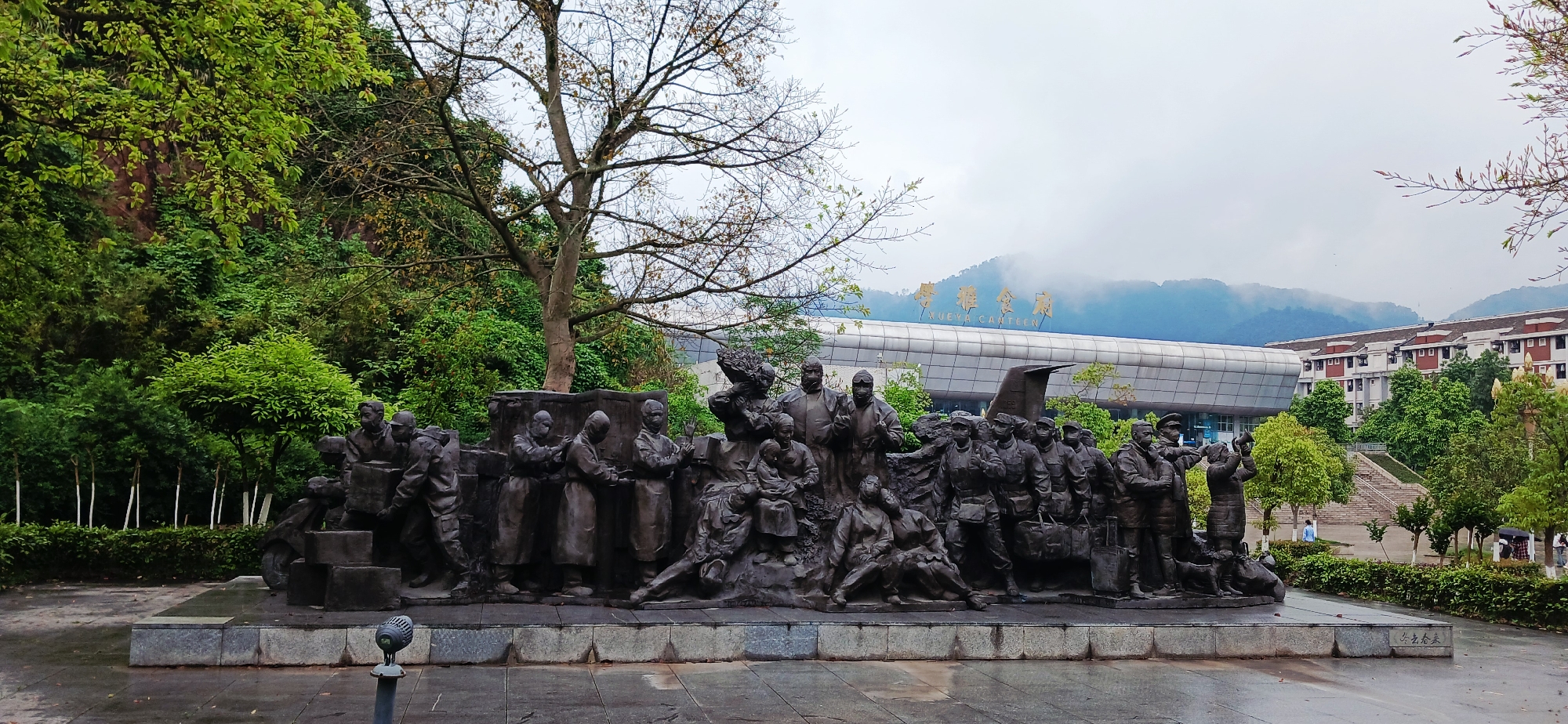 Morning scenes documented across Chongqing High-tech Zone during rainfall