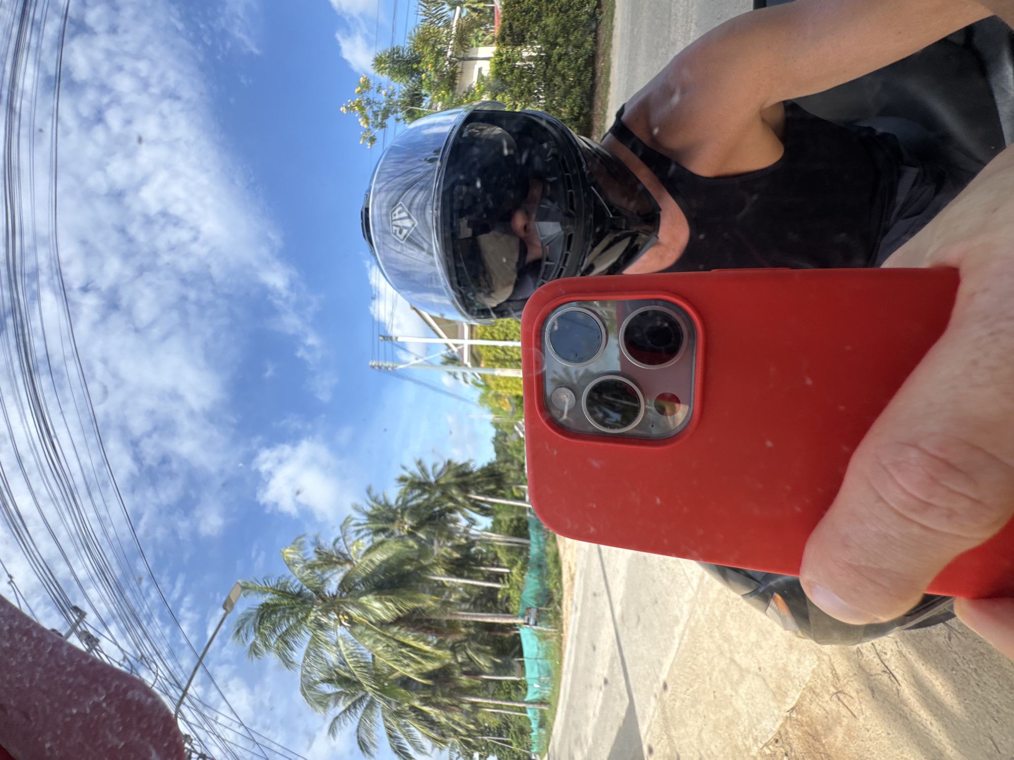Mixed scenes from Ko Pha Ngan: selfies, bonfires, tropical houses